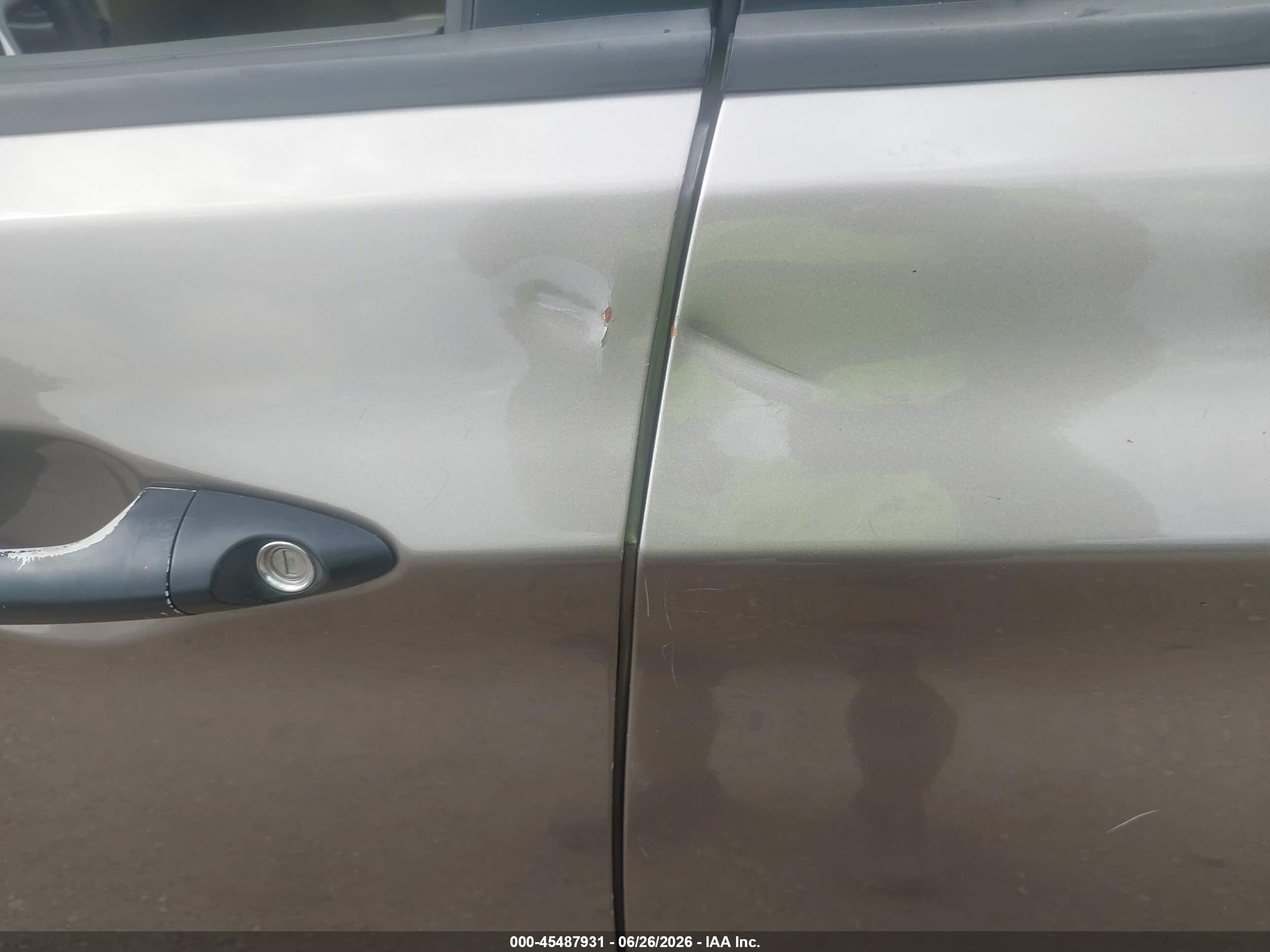 2012 Hyundai Accent Gls Cream vin: KMHCT4AE9CU060020