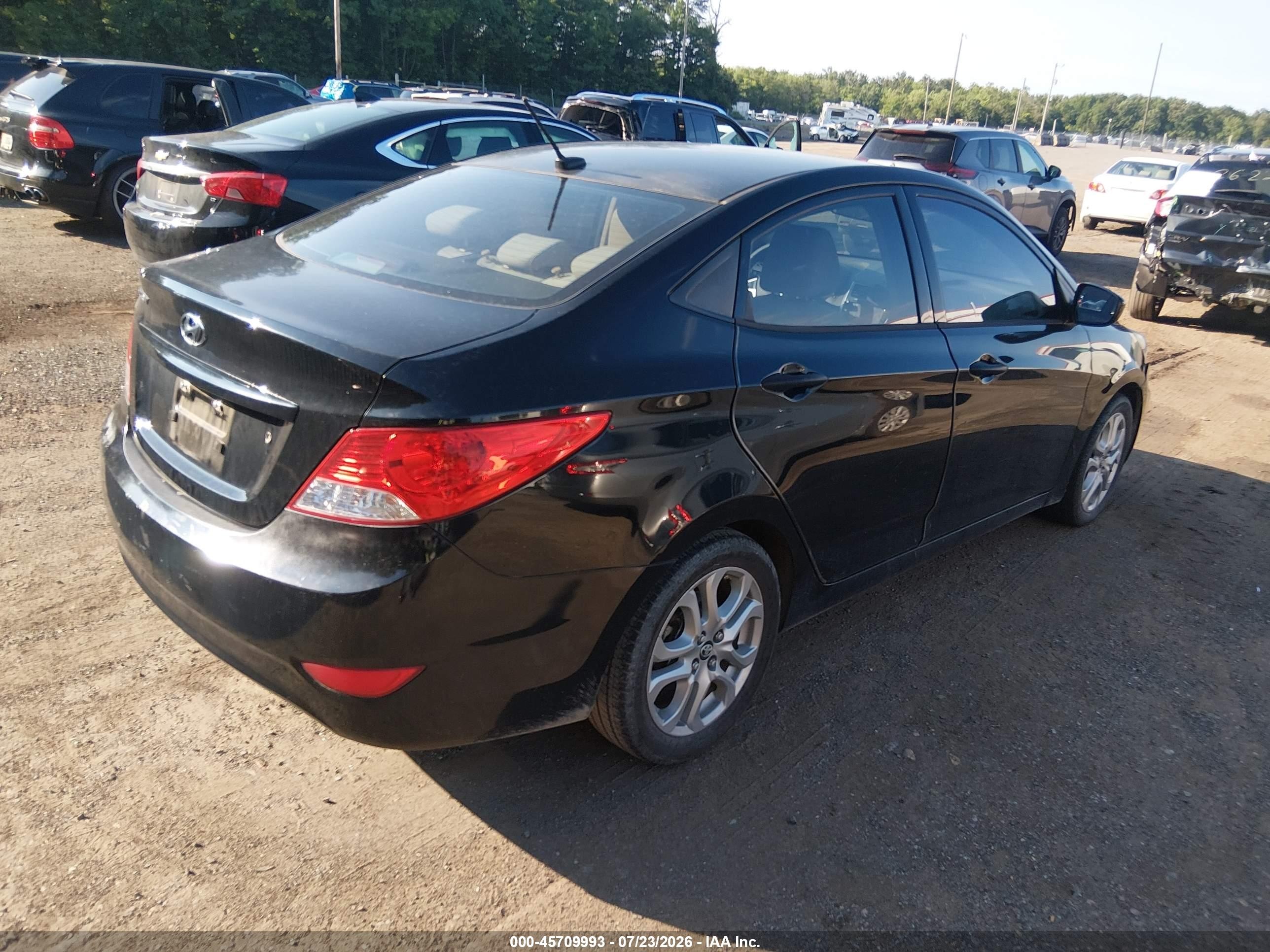 2012 Hyundai Accent Gls Black vin: KMHCT4AE9CU081322