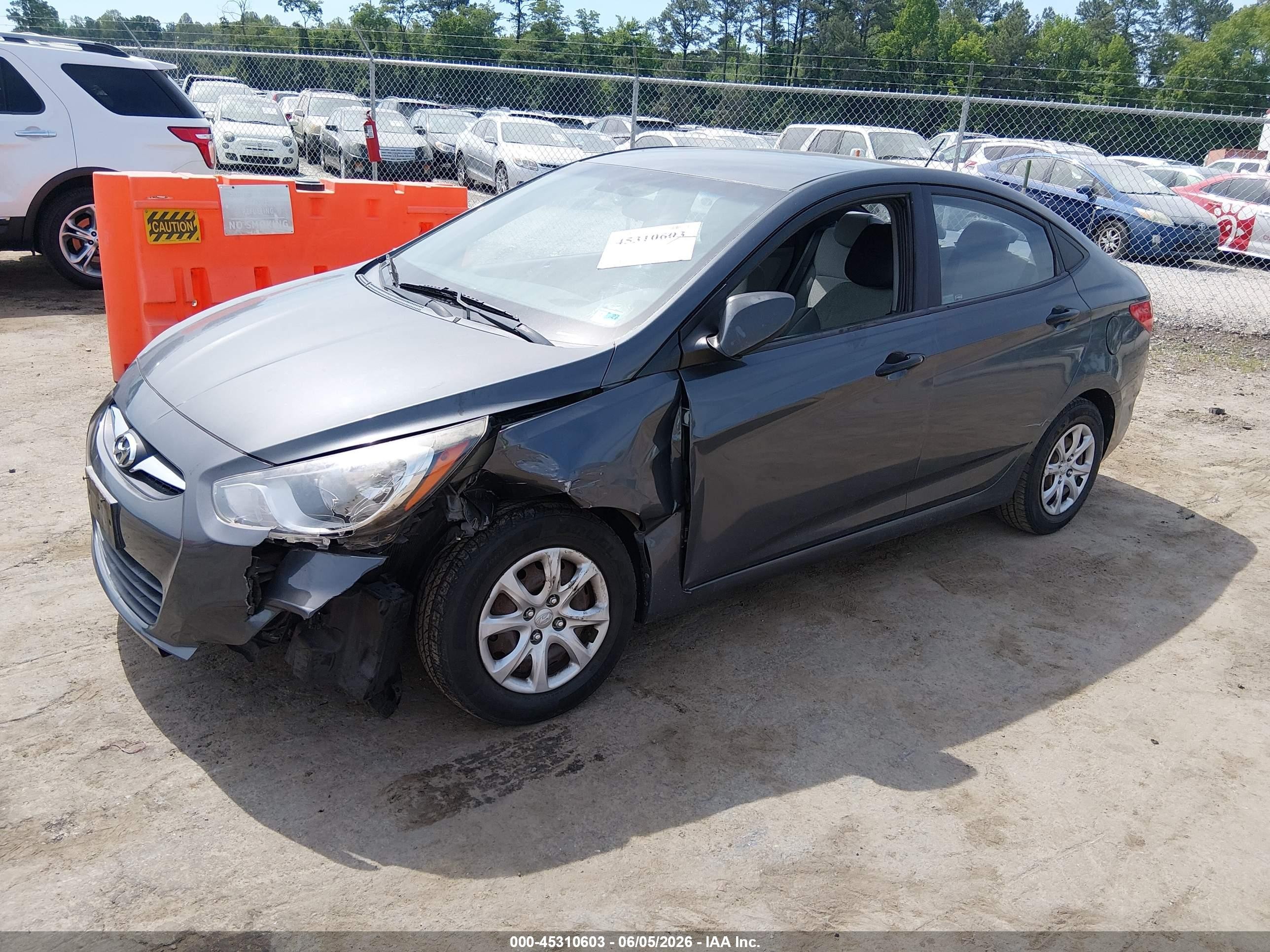 2012 Hyundai Accent Gls Gray vin: KMHCT4AE9CU093499