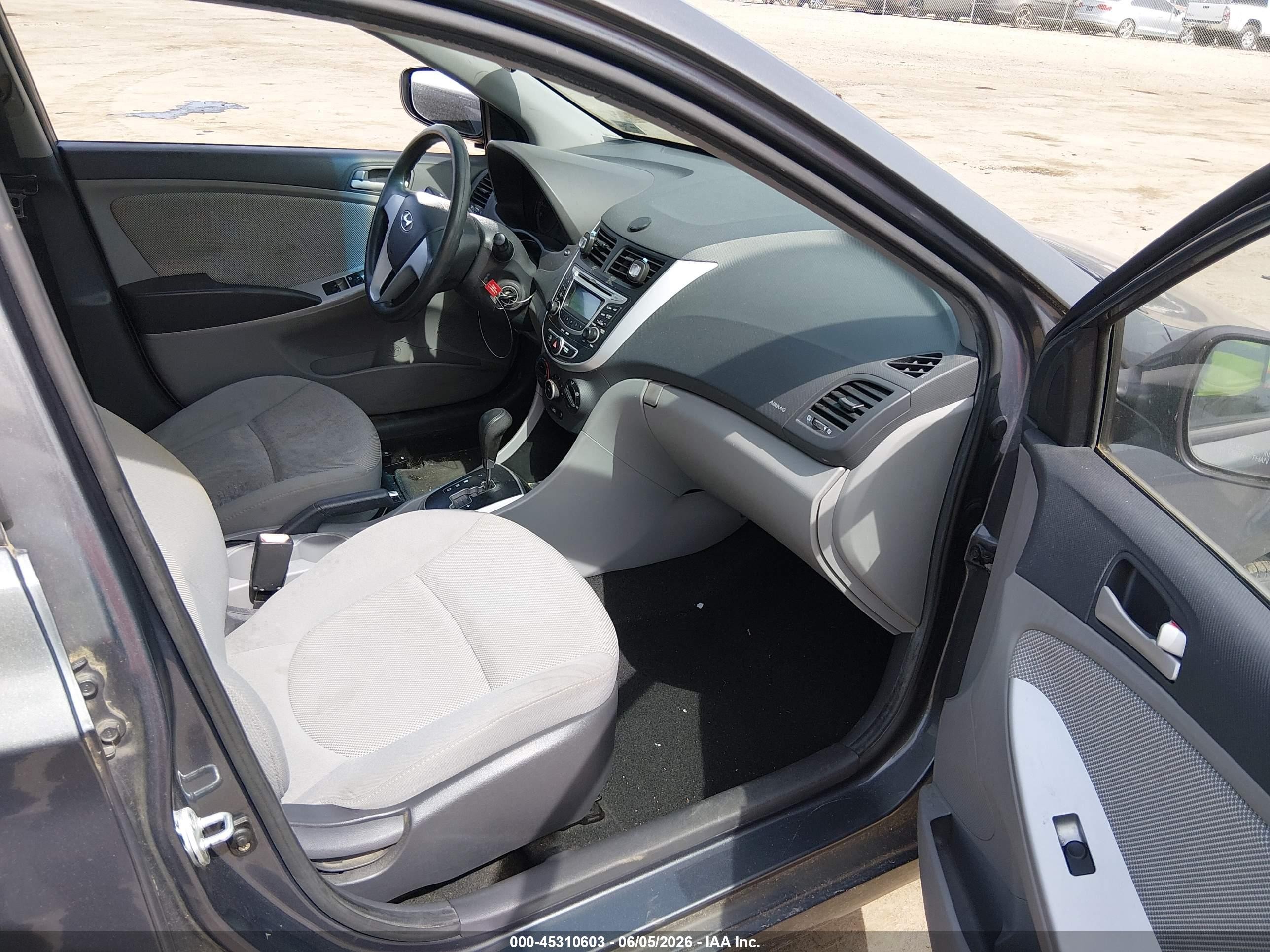 2012 Hyundai Accent Gls Gray vin: KMHCT4AE9CU093499