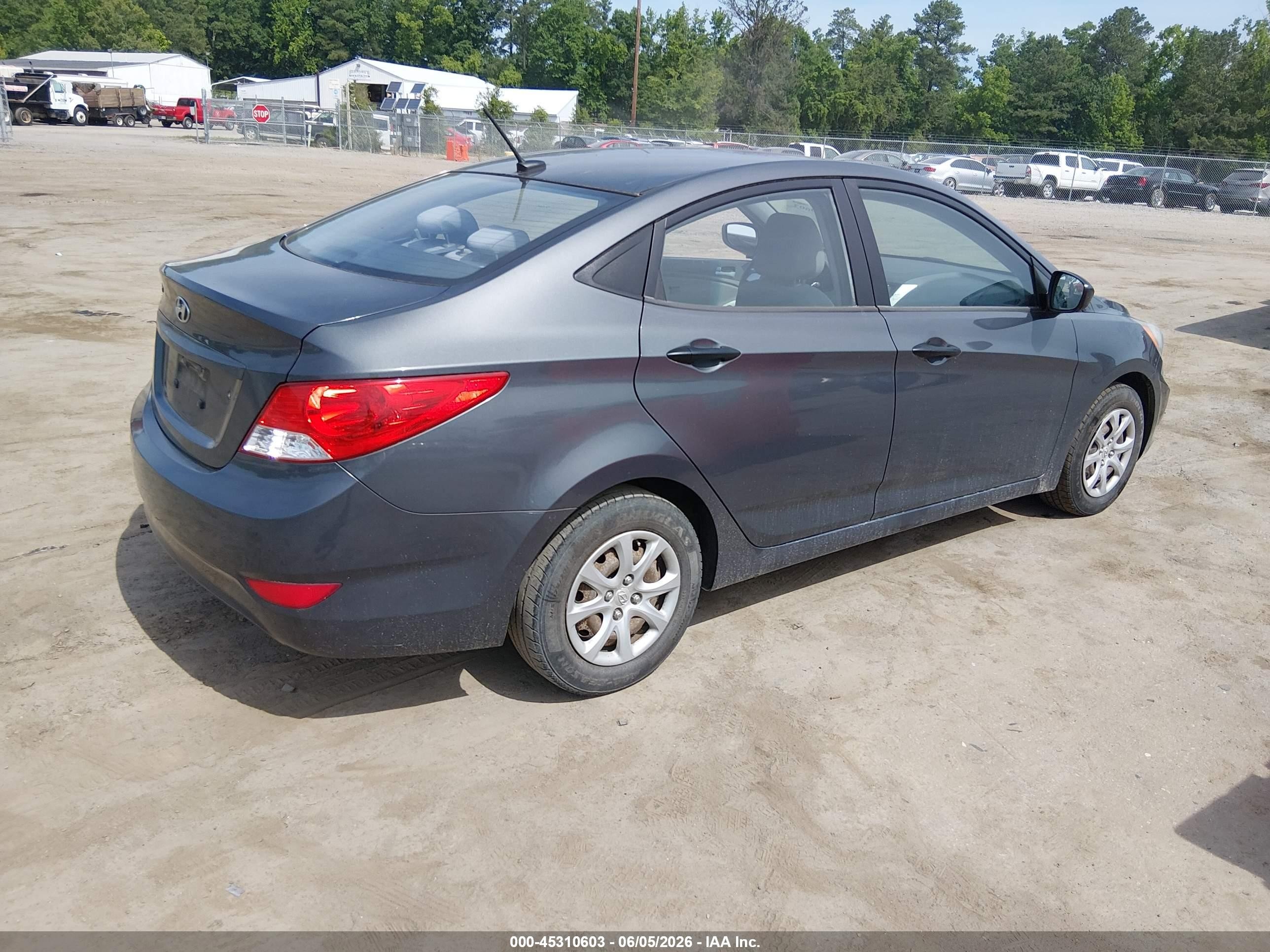 2012 Hyundai Accent Gls Gray vin: KMHCT4AE9CU093499