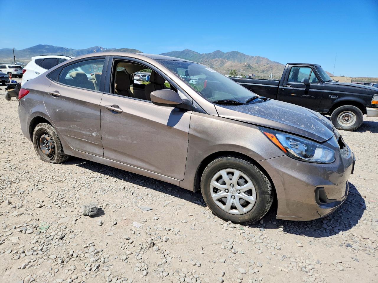 2012 Hyundai Accent Gls Gray vin: KMHCT4AE9CU109376
