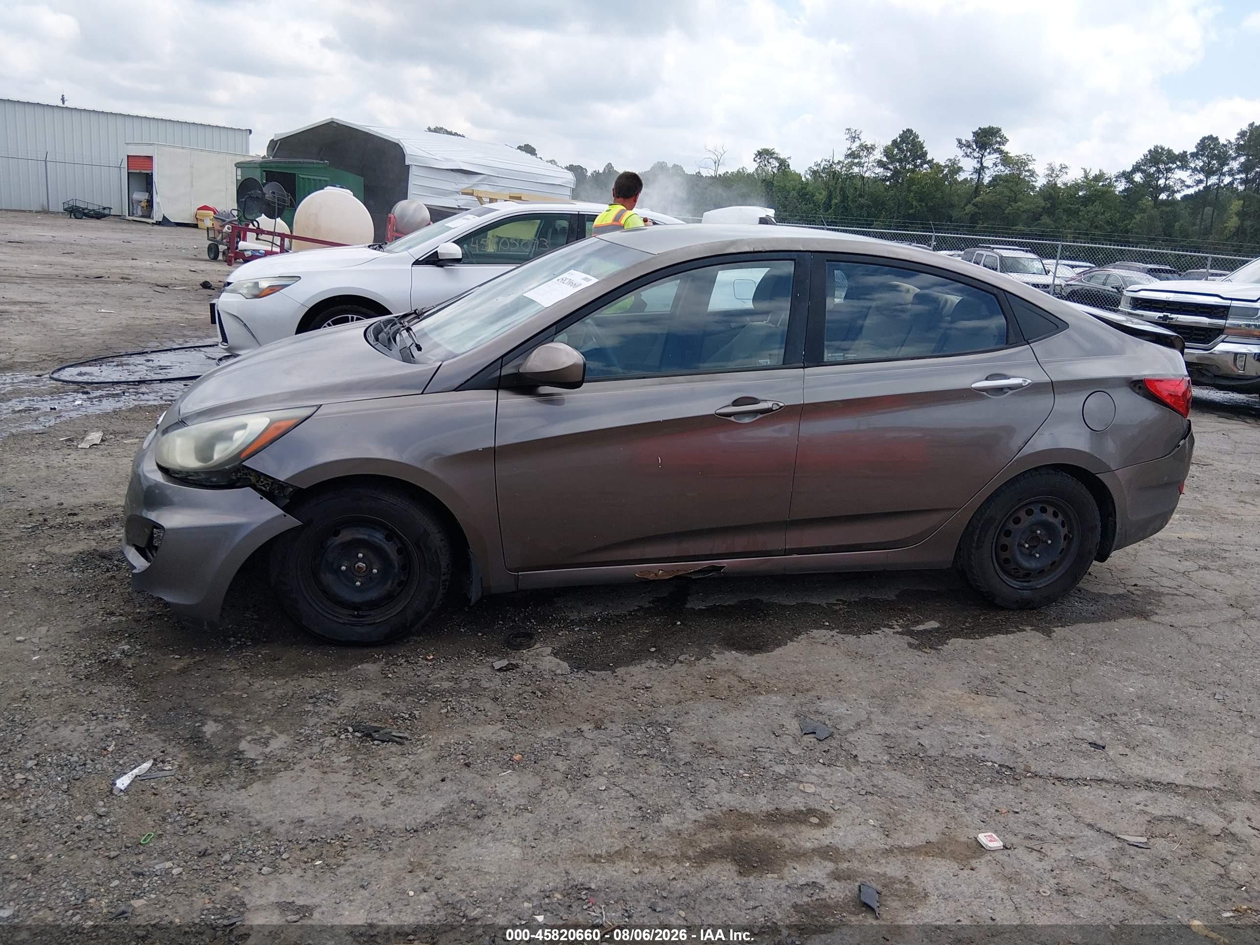 2012 Hyundai Accent Gls Gray vin: KMHCT4AE9CU139185