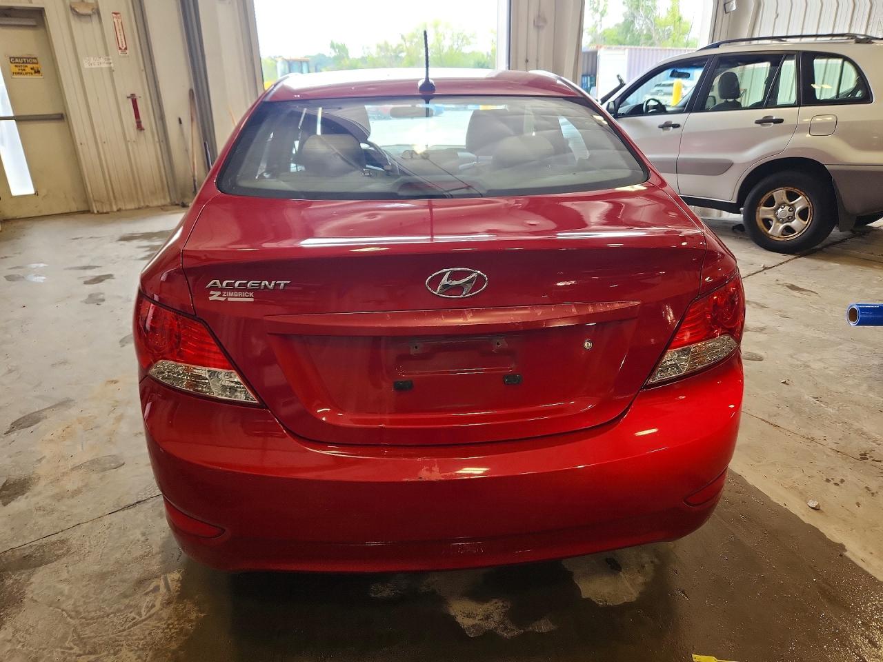 2012 Hyundai Accent Gls Red vin: KMHCT4AE9CU235527