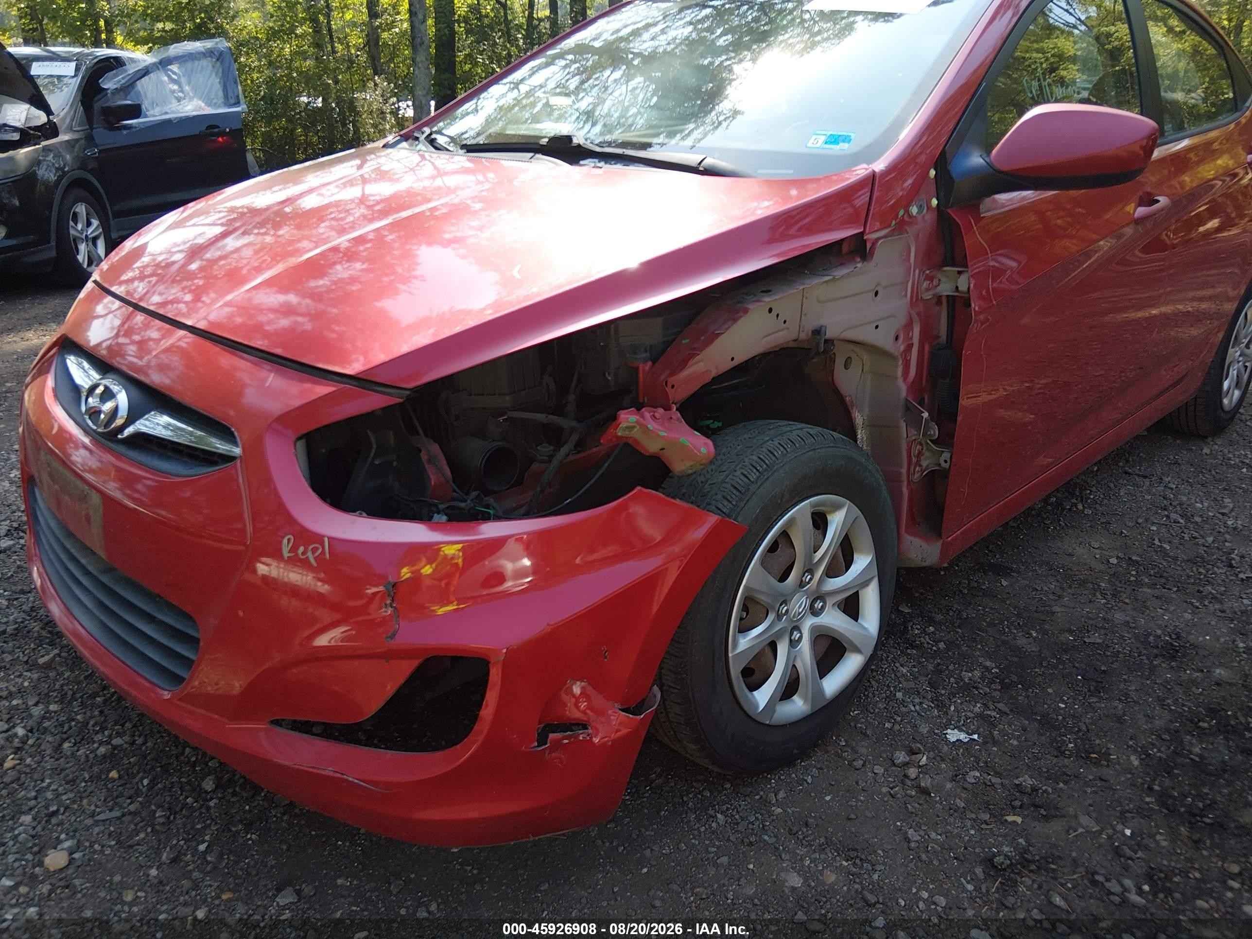 2012 Hyundai Accent Gls Red vin: KMHCT4AE9CU257611