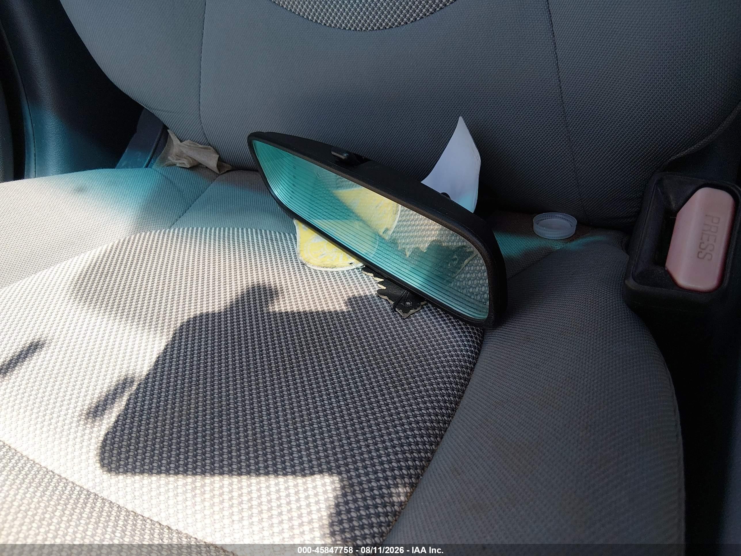 2013 Hyundai Accent Gls Серебряный vin: KMHCT4AE9DU316982