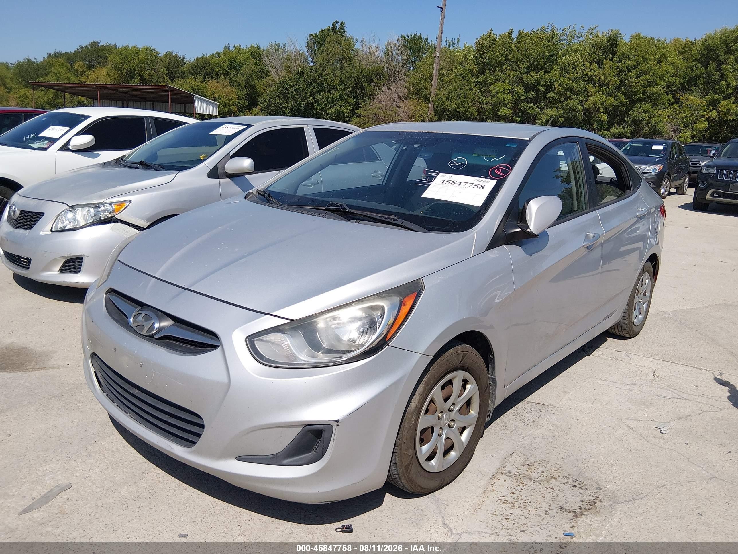 2013 Hyundai Accent Gls Серебряный vin: KMHCT4AE9DU316982