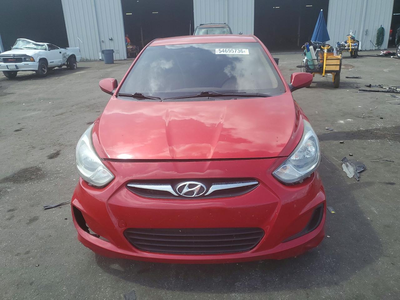 2013 Hyundai Accent Red vin: KMHCT4AE9DU419299