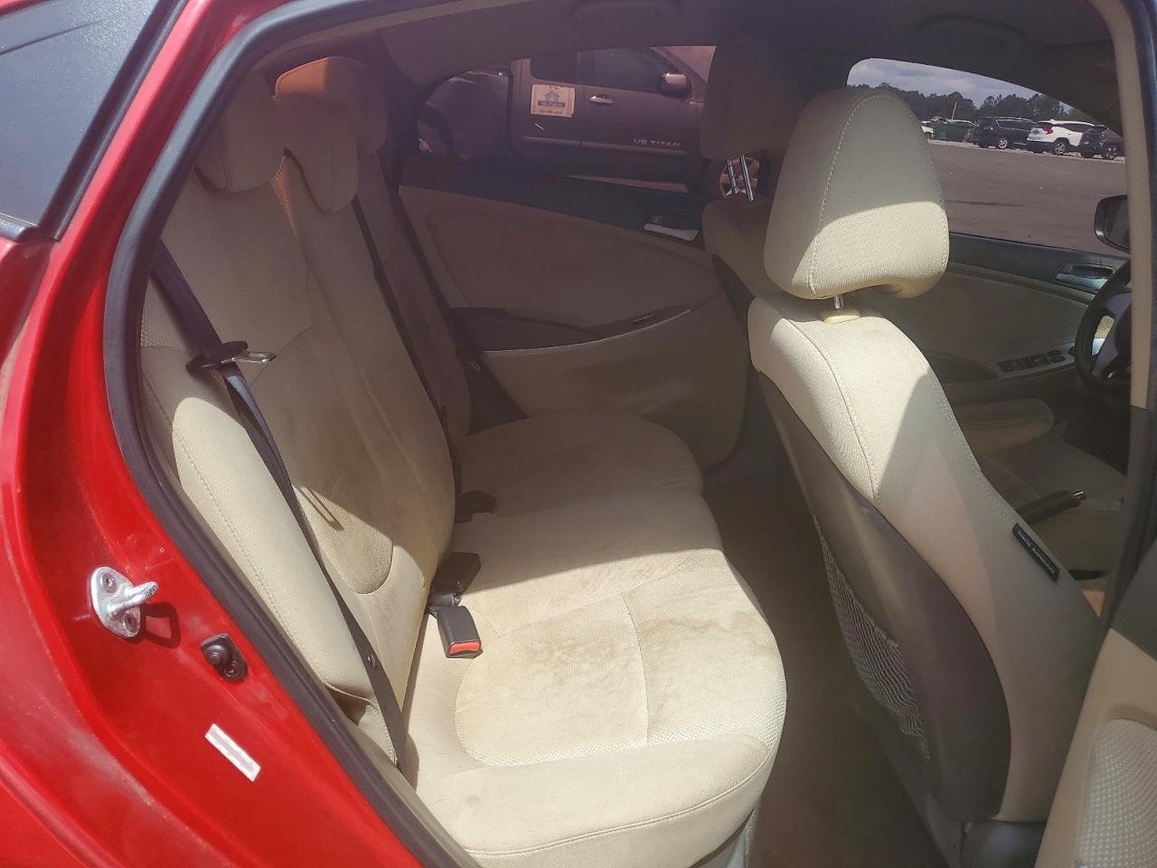 2013 Hyundai Accent Red vin: KMHCT4AE9DU419299