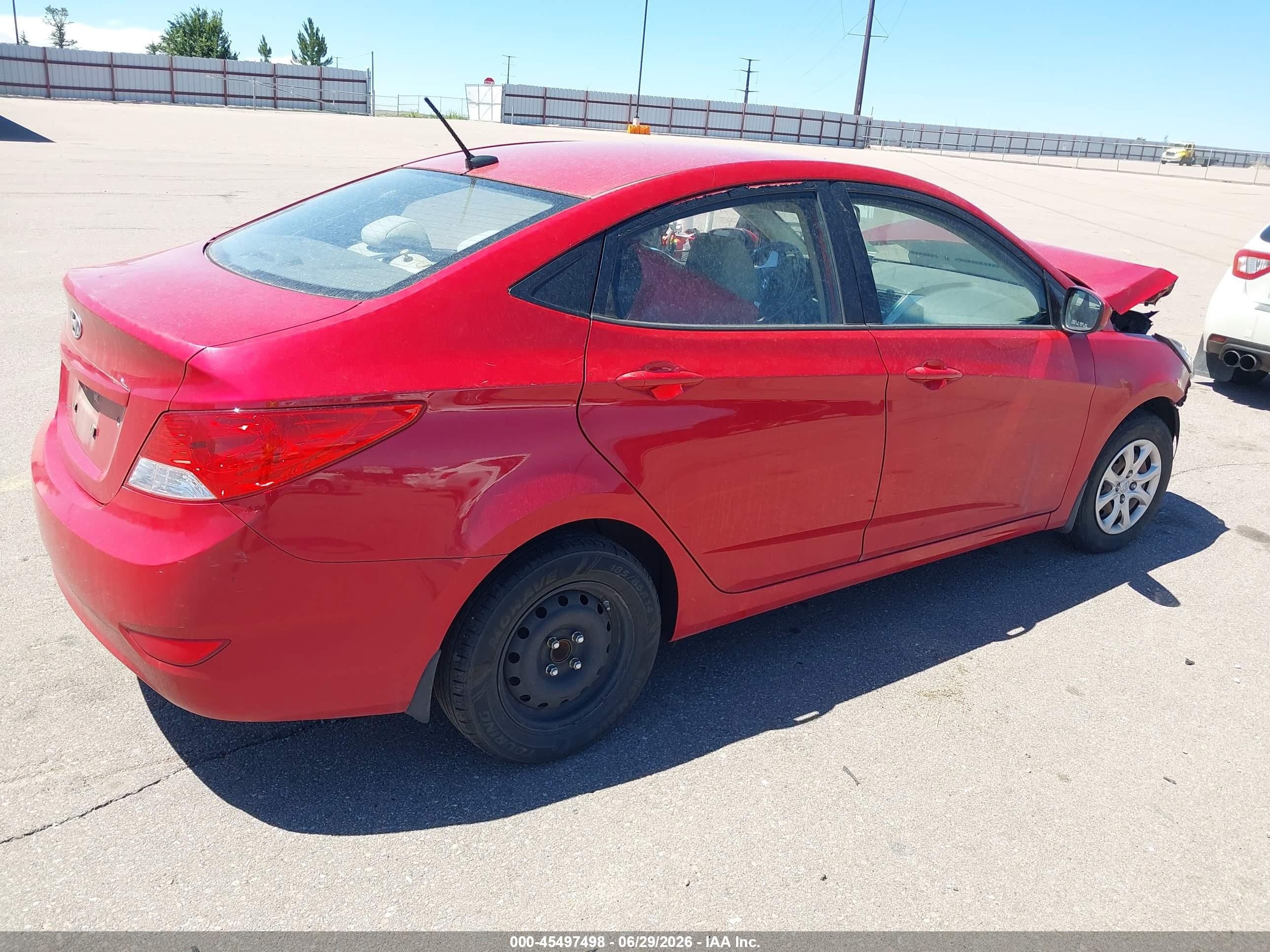 2013 Hyundai Accent Gls Red vin: KMHCT4AE9DU429413