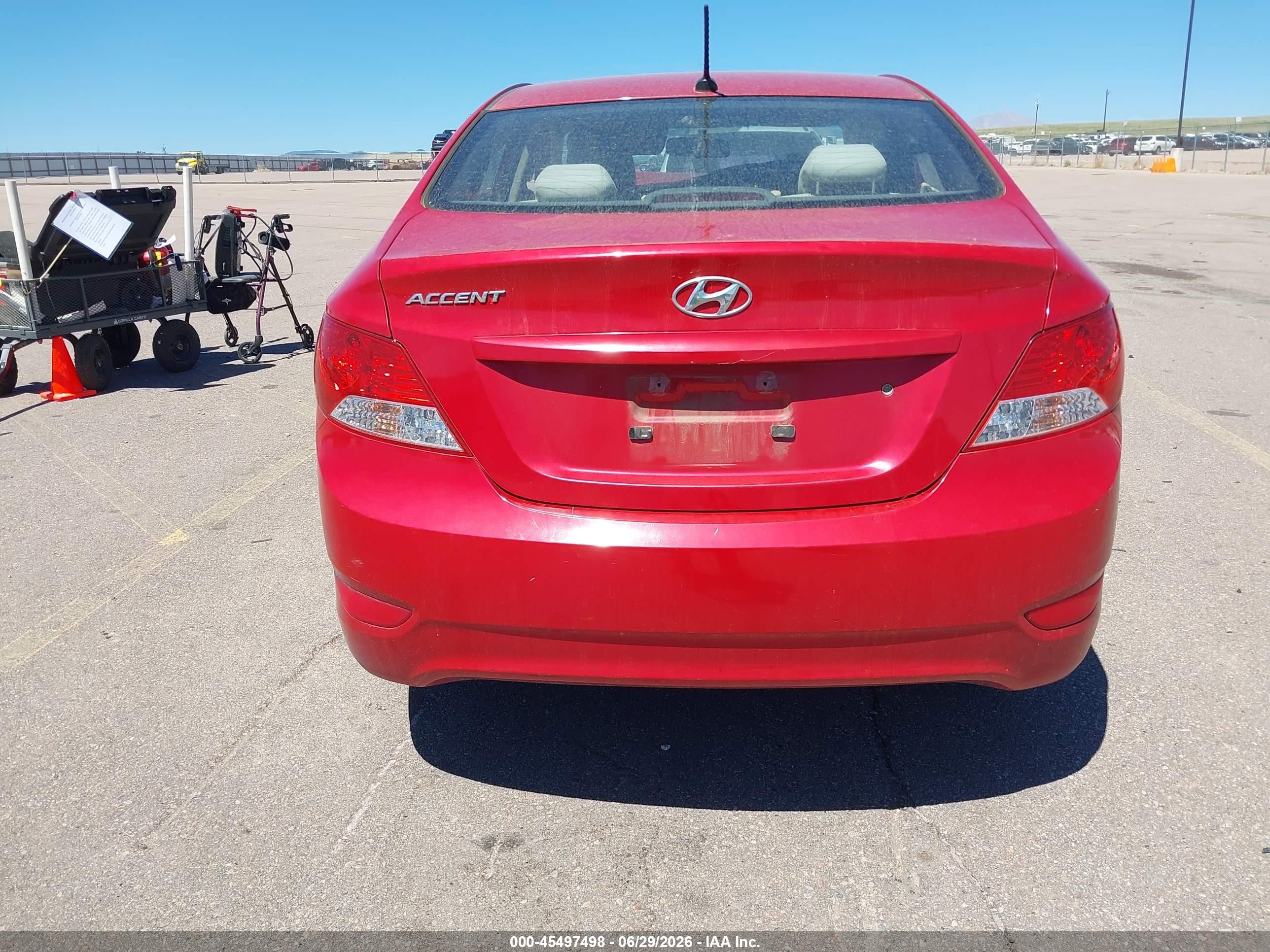 2013 Hyundai Accent Gls Red vin: KMHCT4AE9DU429413