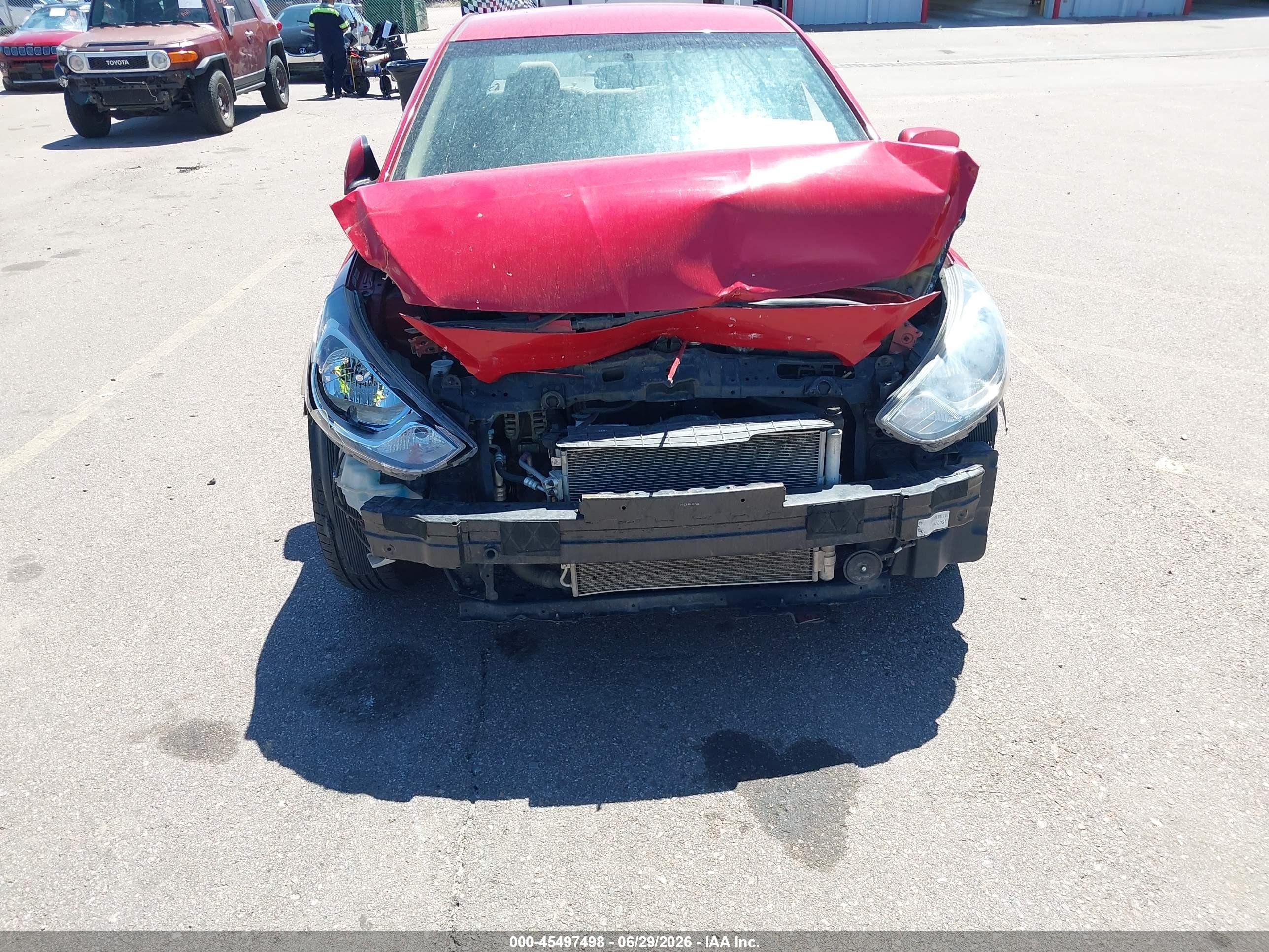 2013 Hyundai Accent Gls Red vin: KMHCT4AE9DU429413