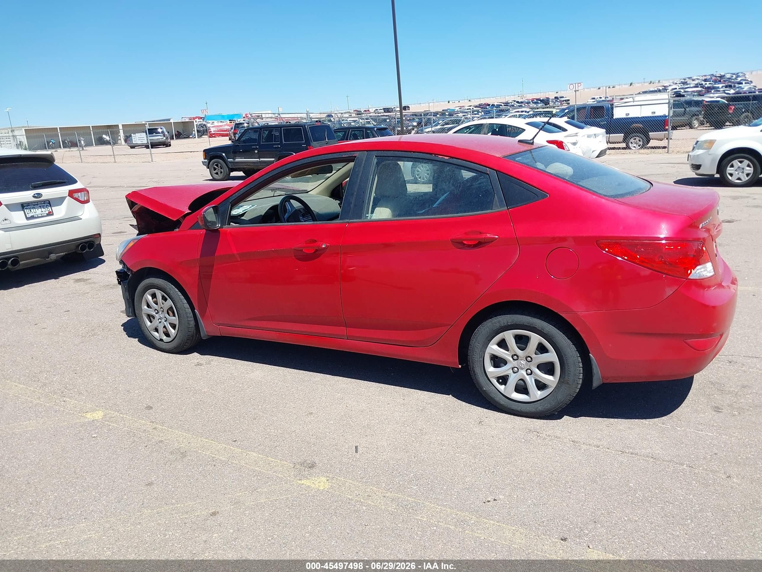 2013 Hyundai Accent Gls Red vin: KMHCT4AE9DU429413