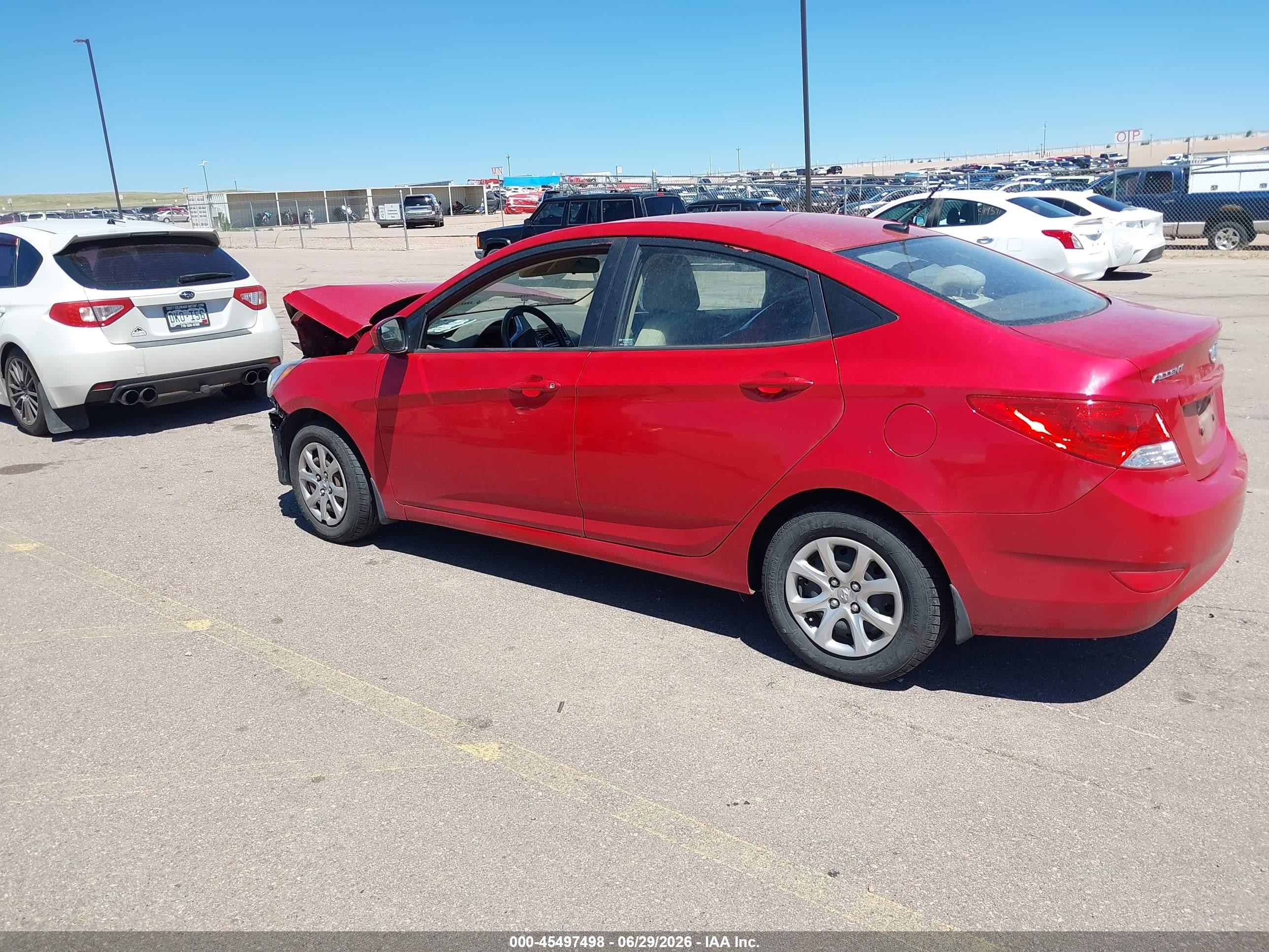 2013 Hyundai Accent Gls Red vin: KMHCT4AE9DU429413