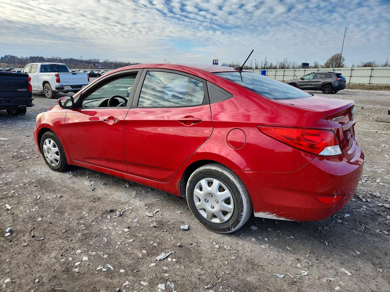 2013 Hyundai Accent Red vin: KMHCT4AE9DU471273