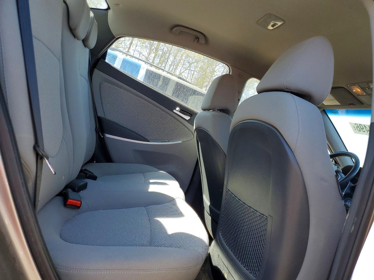 2013 Hyundai Accent Gls Серебряный vin: KMHCT4AE9DU511397