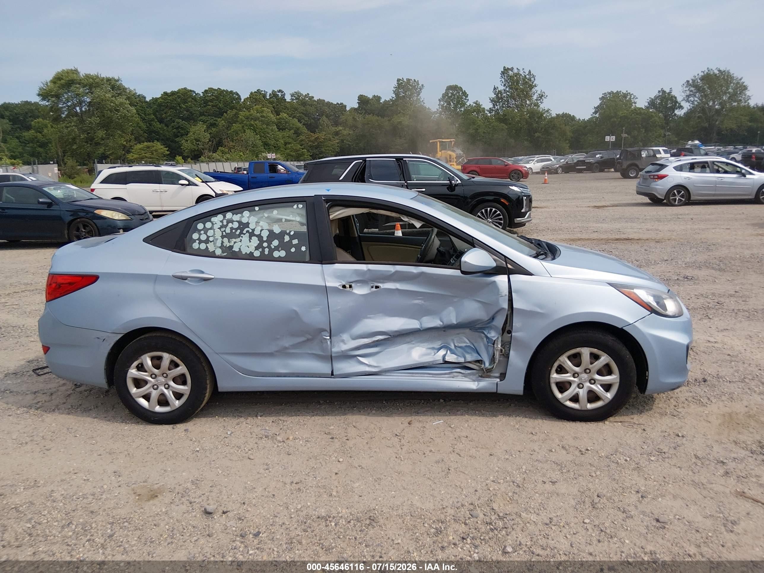 2013 Hyundai Accent Gls Blue vin: KMHCT4AE9DU518446