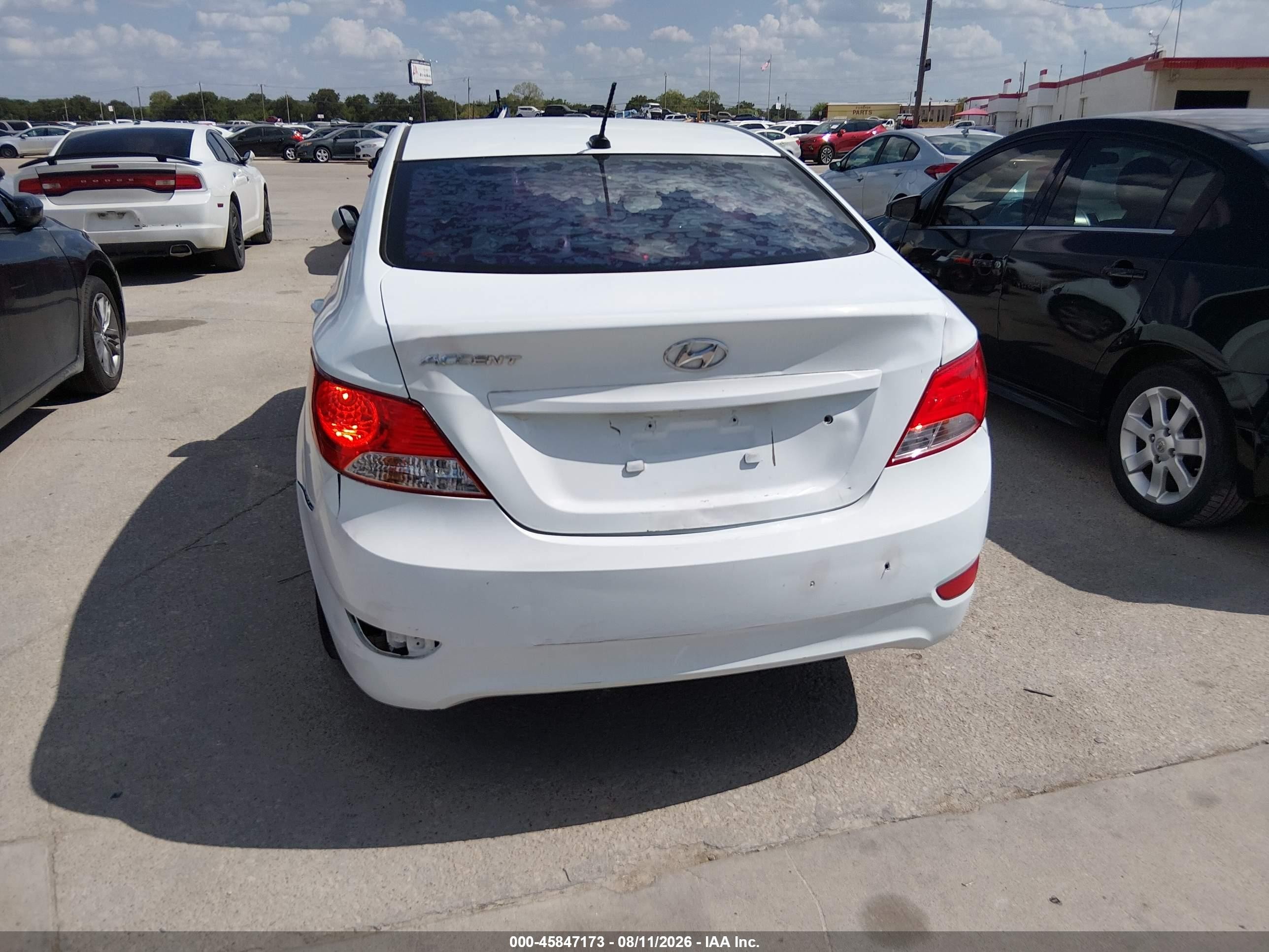 2013 Hyundai Accent Gls White vin: KMHCT4AE9DU524067