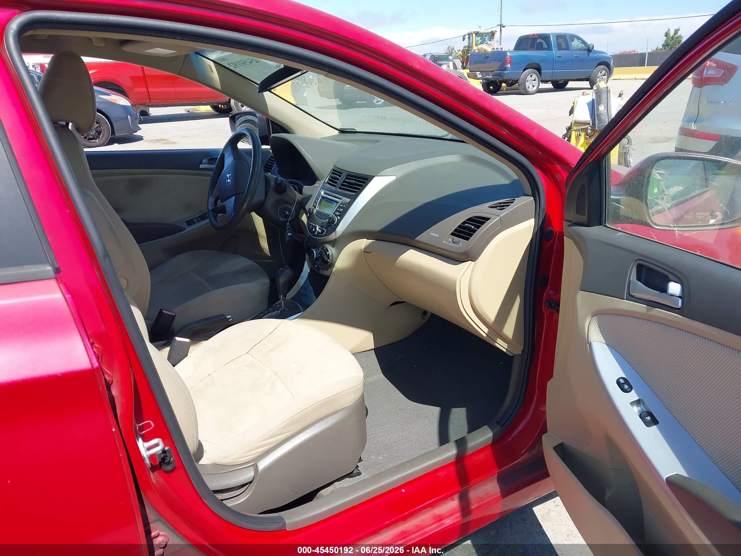 2013 Hyundai Accent Gls Red vin: KMHCT4AE9DU560079