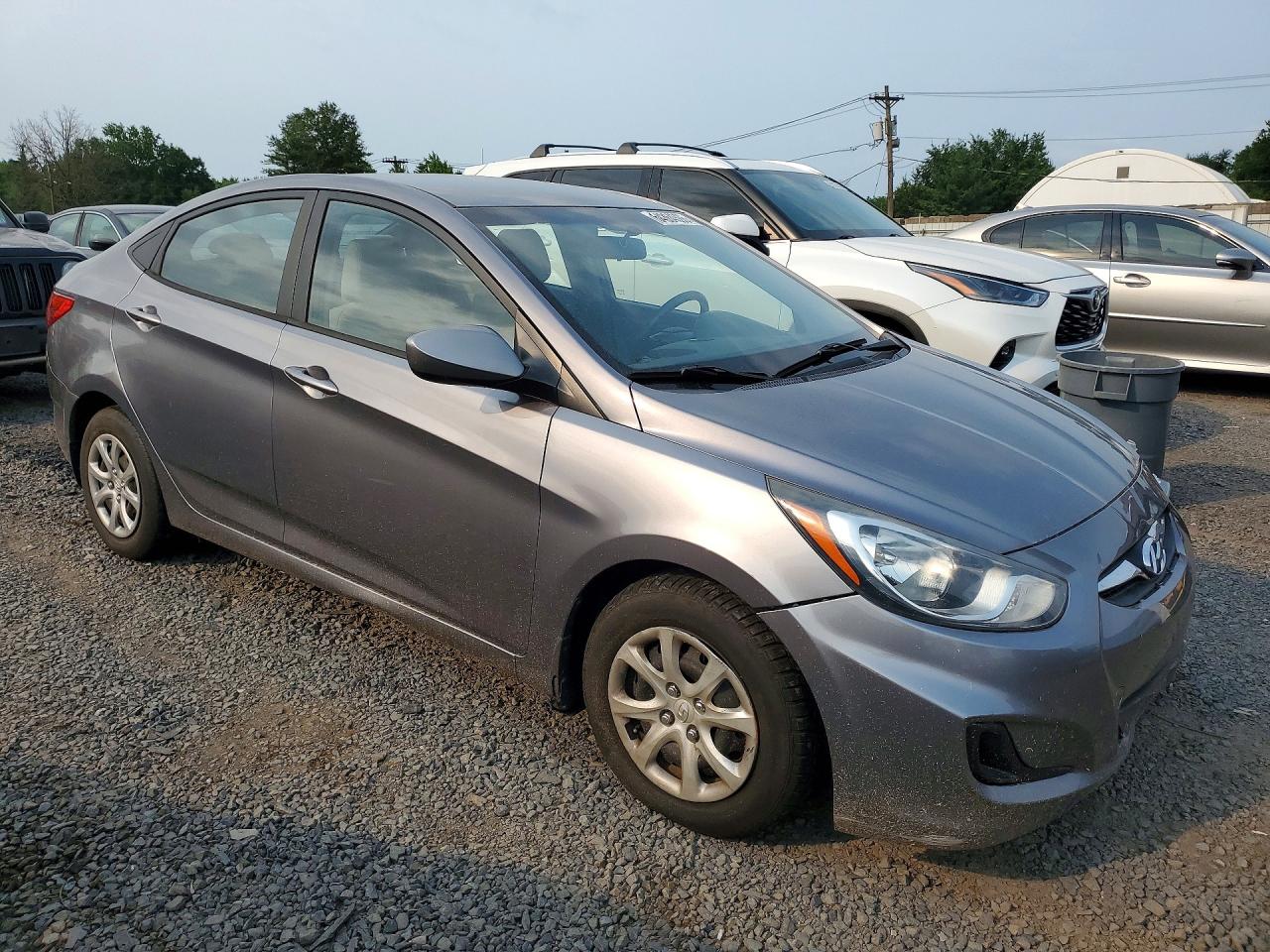 2013 Hyundai Accent Gls Серый vin: KMHCT4AE9DU563774