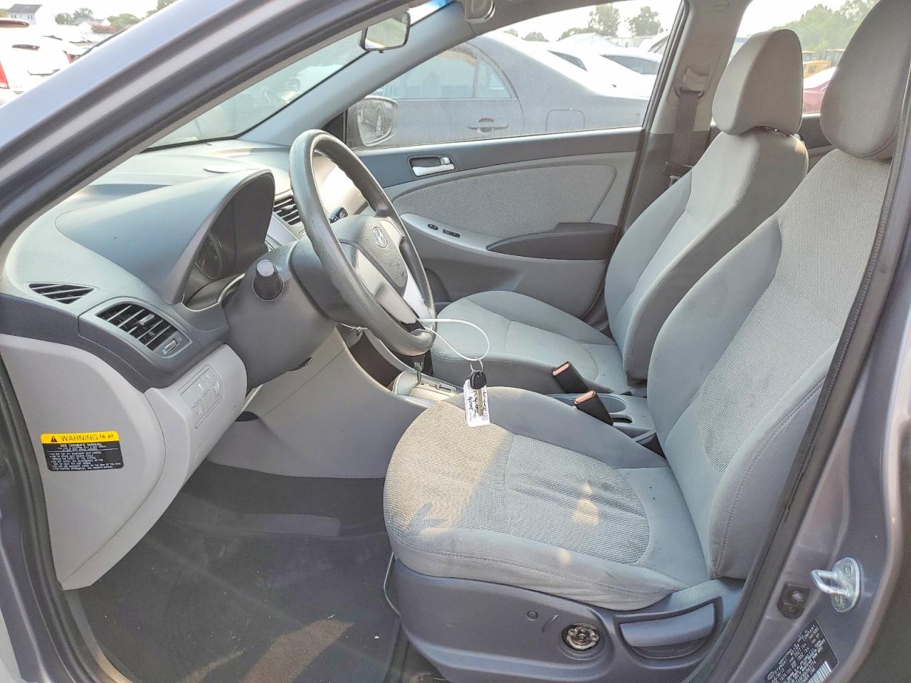2013 Hyundai Accent Gls Серый vin: KMHCT4AE9DU563774