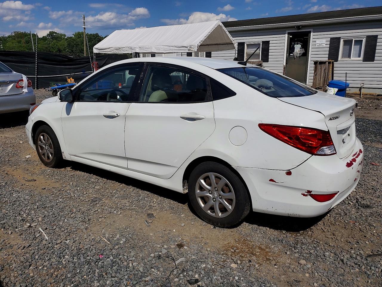 2013 Hyundai Accent Gls White vin: KMHCT4AE9DU566206
