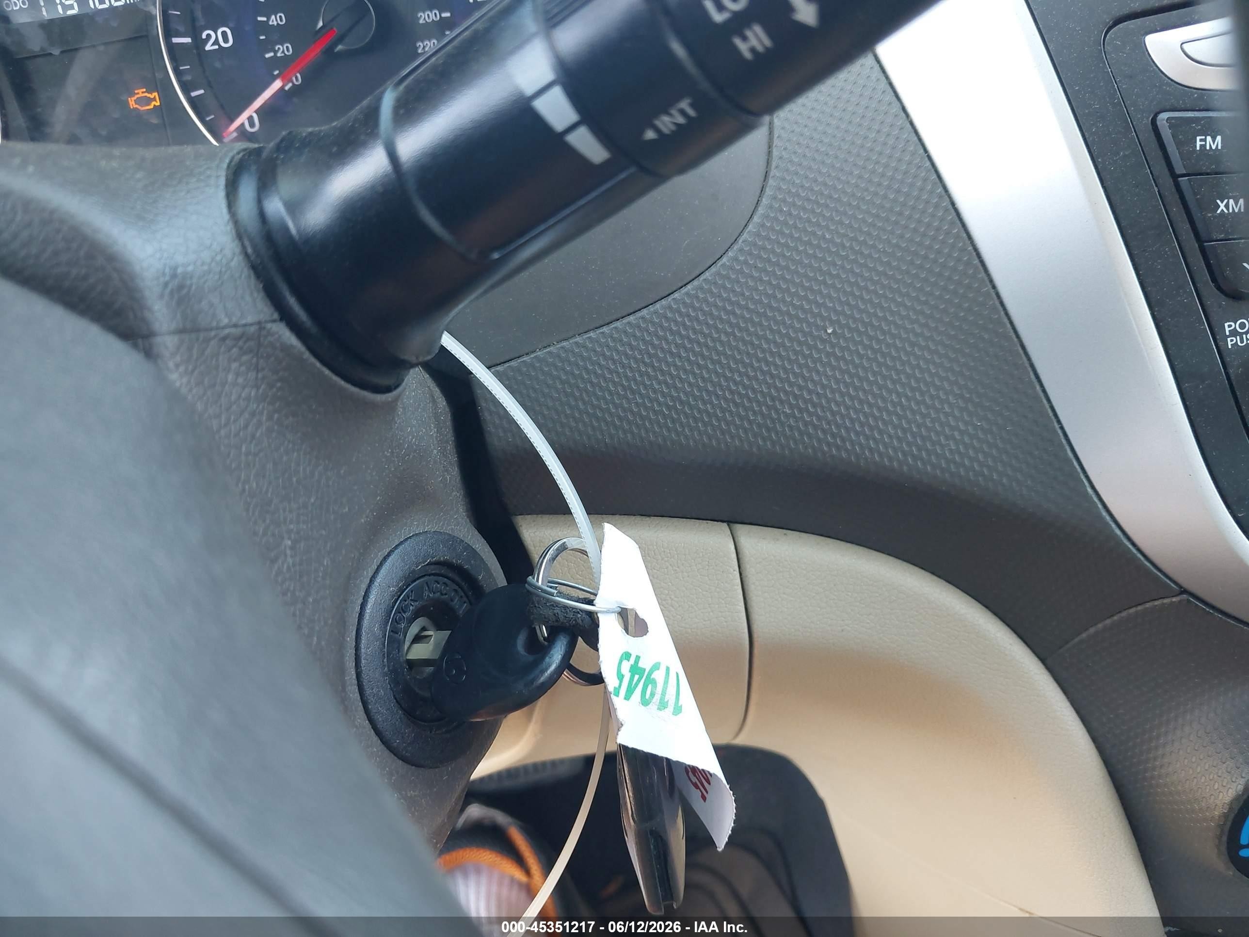 2013 Hyundai Accent Gls Gray vin: KMHCT4AE9DU569686
