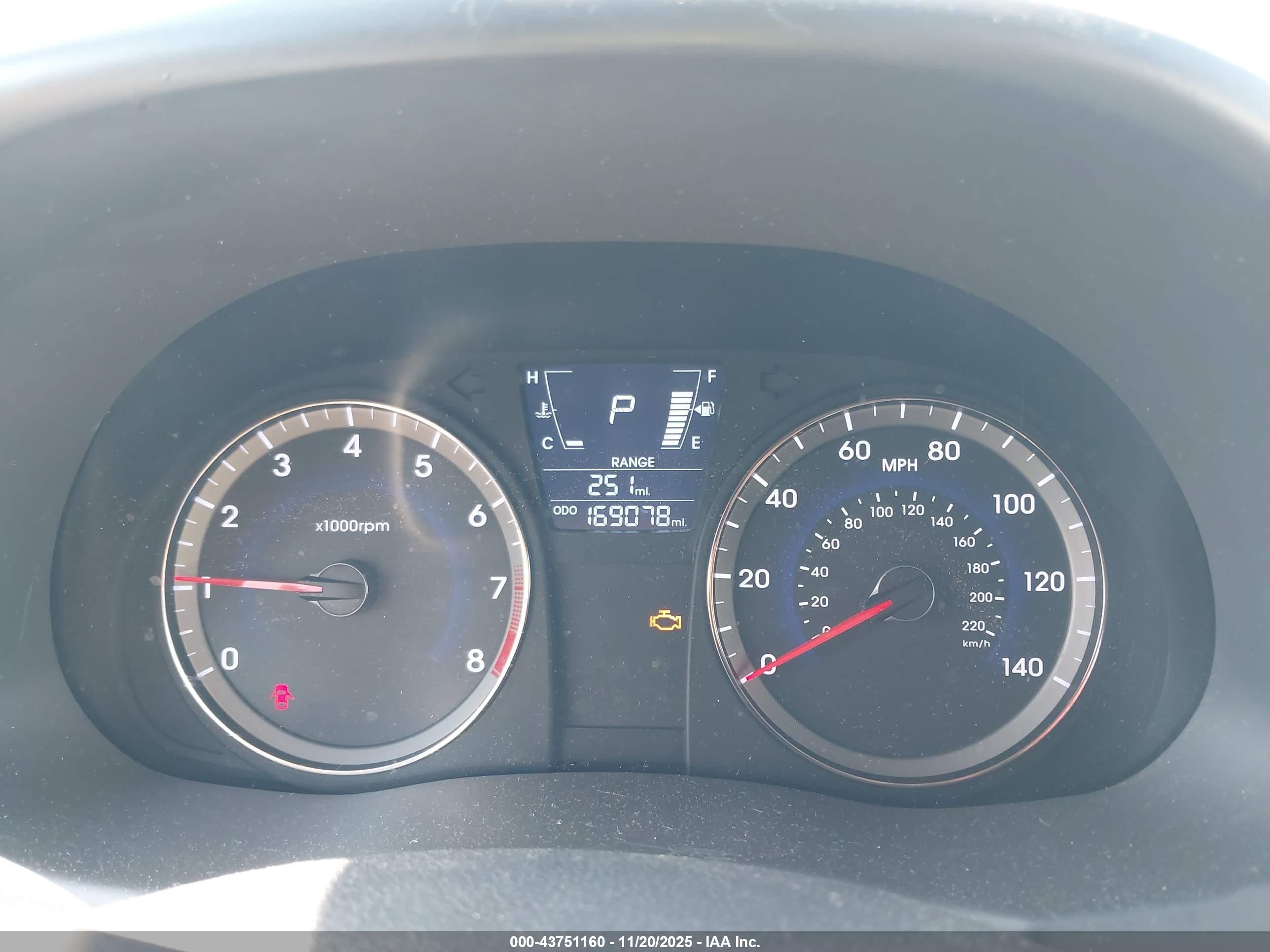 2013 Hyundai Accent Gls/gs Красный vin: KMHCT4AE9DU584169