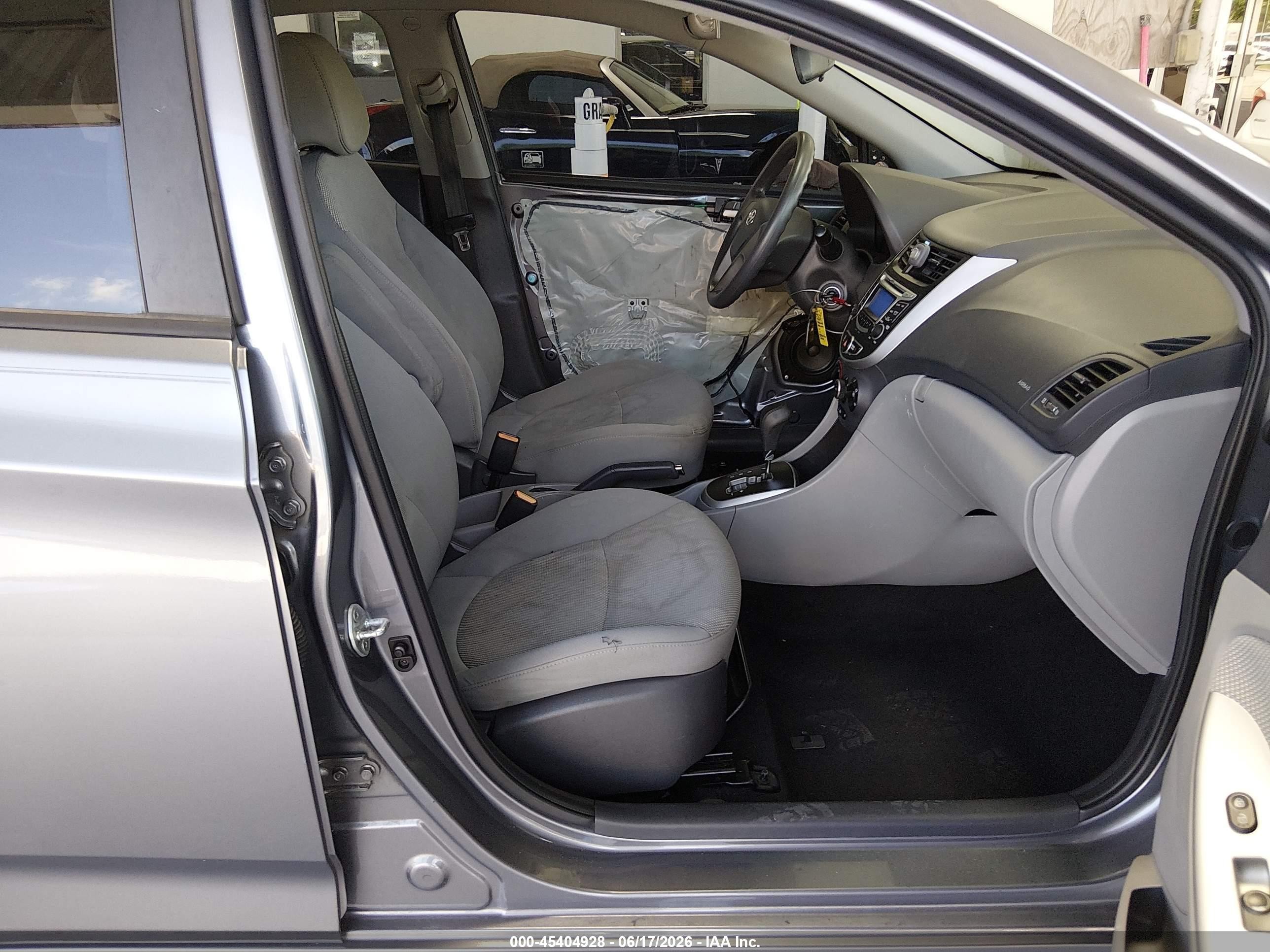 2013 Hyundai Accent Gls Pewter vin: KMHCT4AE9DU585502