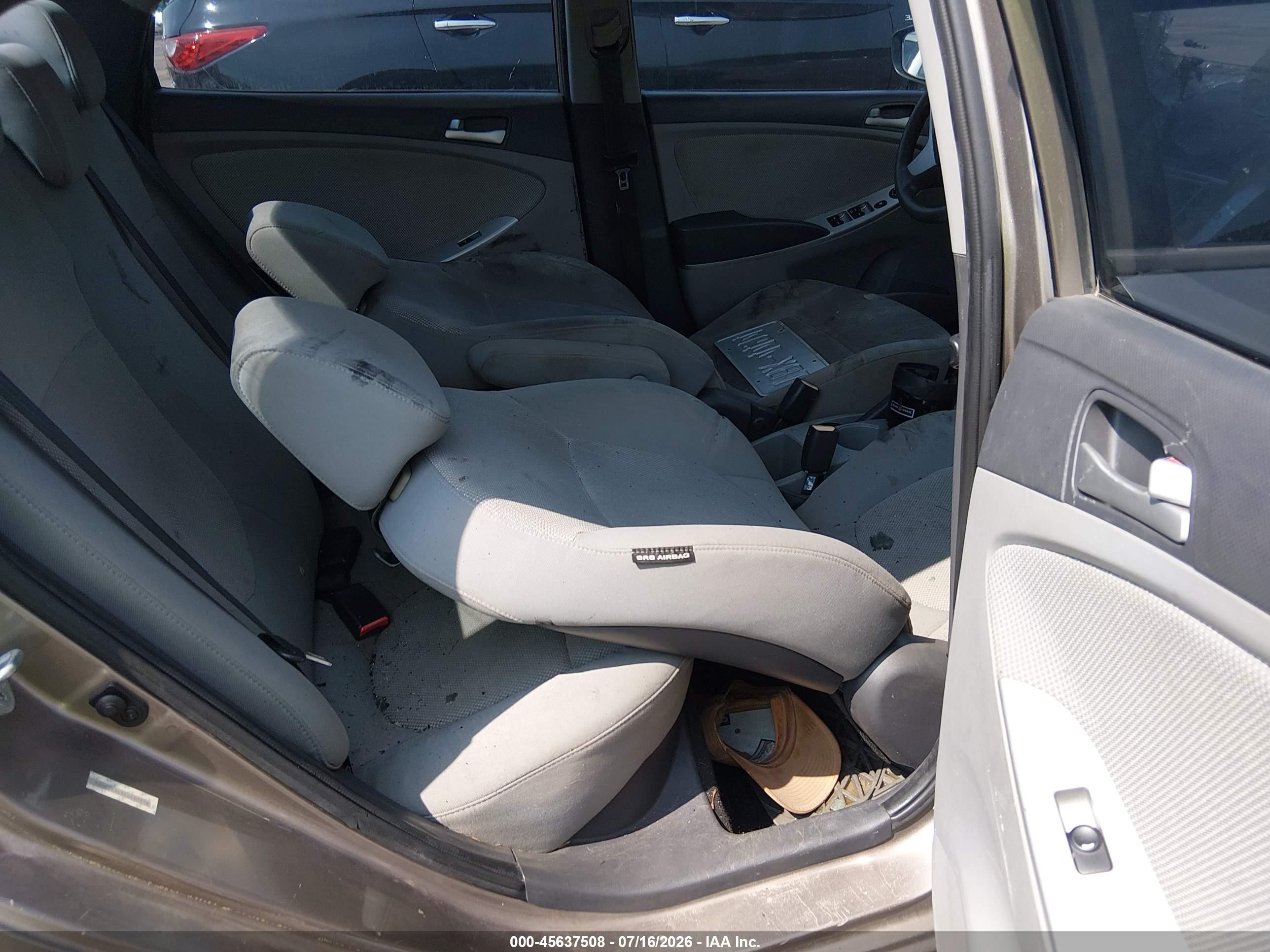 2014 Hyundai Accent Gls Gray vin: KMHCT4AE9EU492318