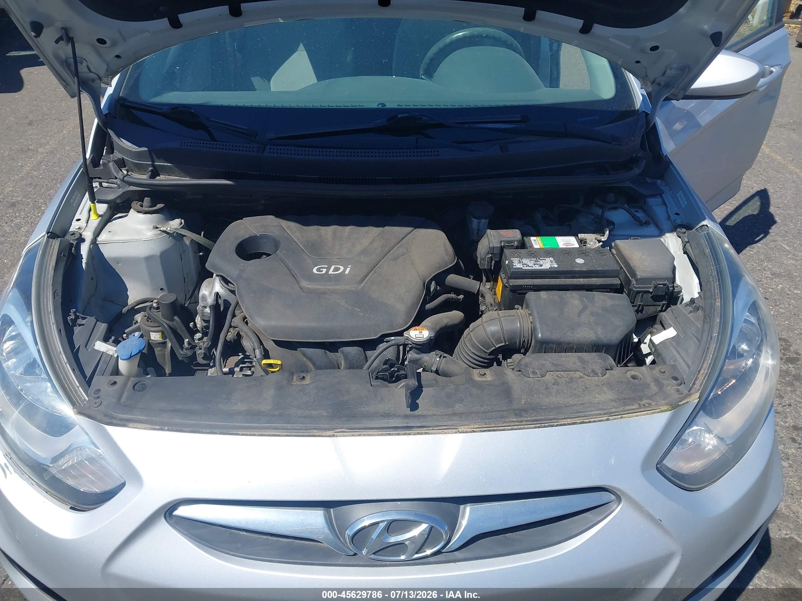 2014 Hyundai Accent Gls Silver vin: KMHCT4AE9EU695418