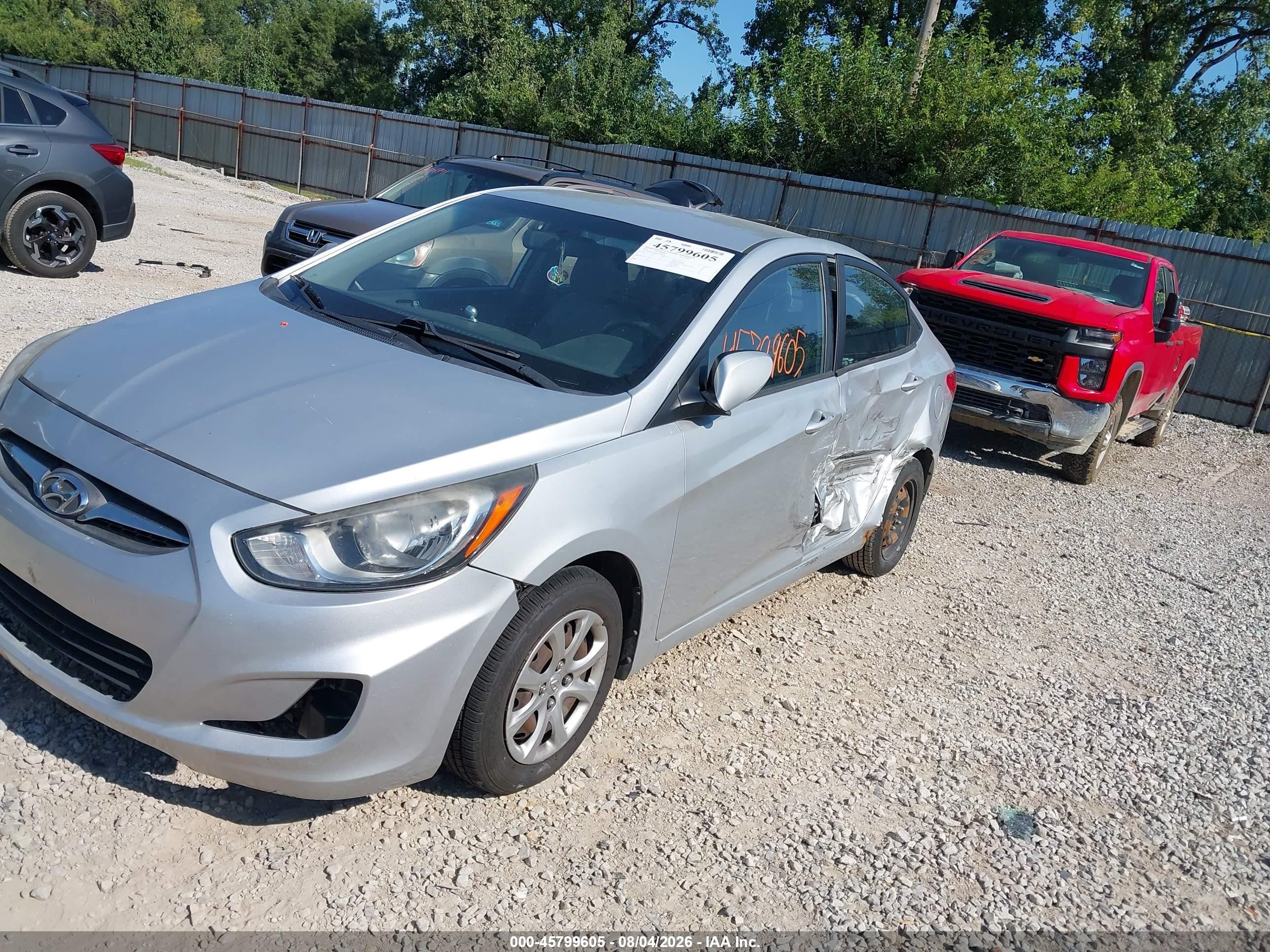 2014 Hyundai Accent Gls Silver vin: KMHCT4AE9EU696360