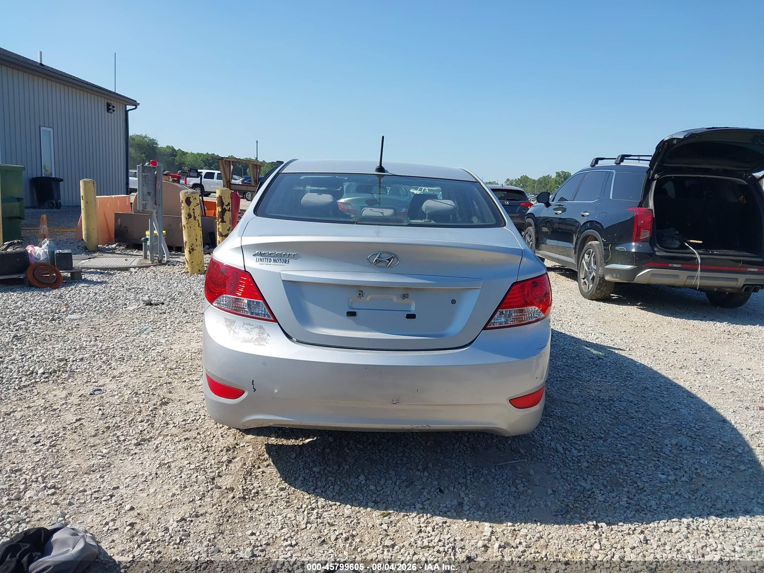 2014 Hyundai Accent Gls Silver vin: KMHCT4AE9EU696360