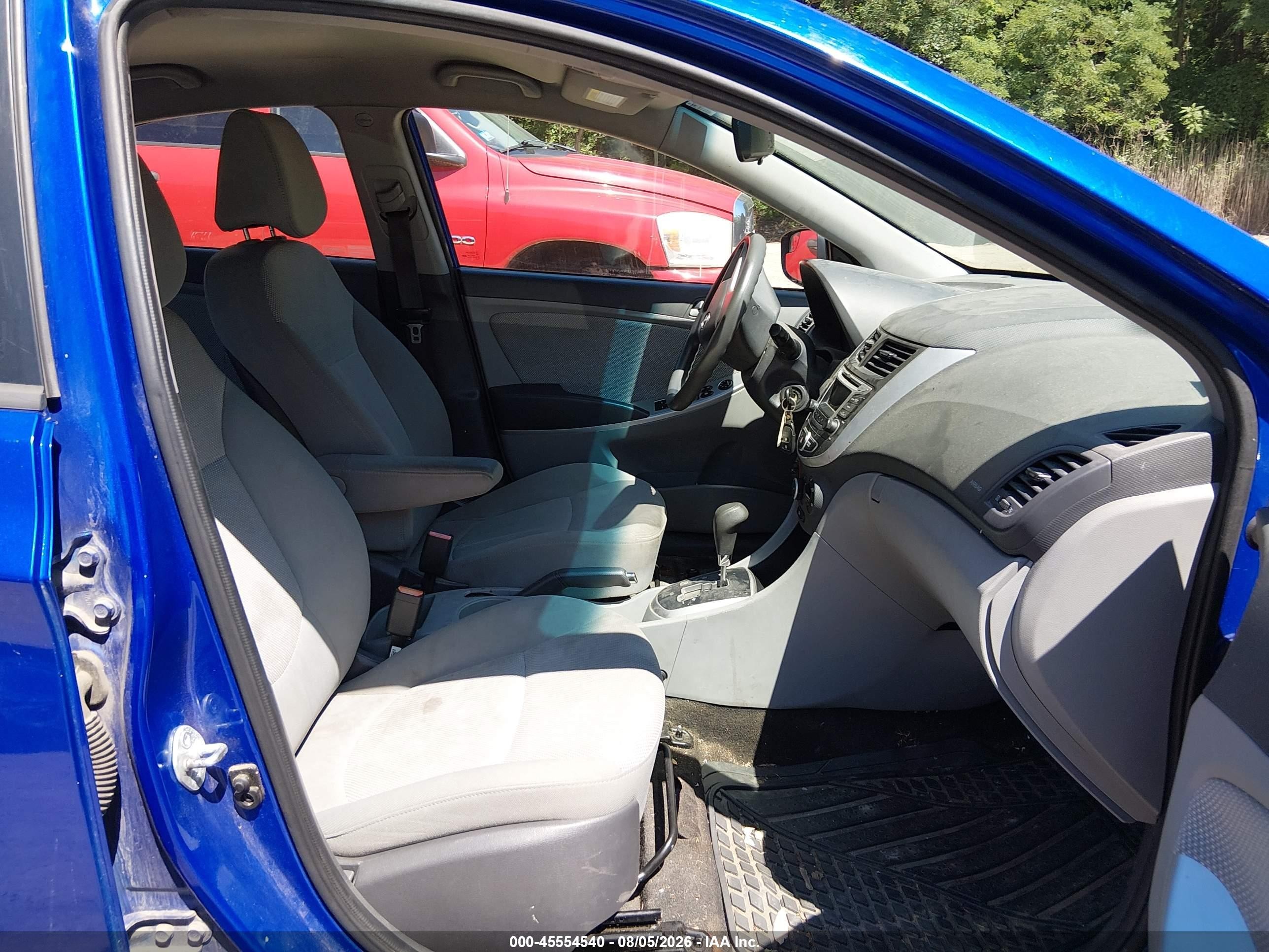 2014 Hyundai Accent Gls Blue vin: KMHCT4AE9EU720317