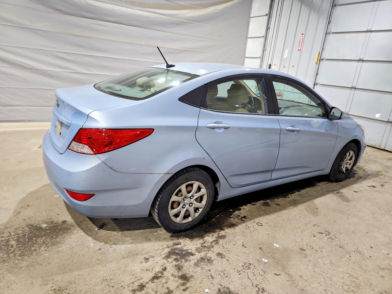 2014 Hyundai Accent Gls Blue vin: KMHCT4AE9EU720351