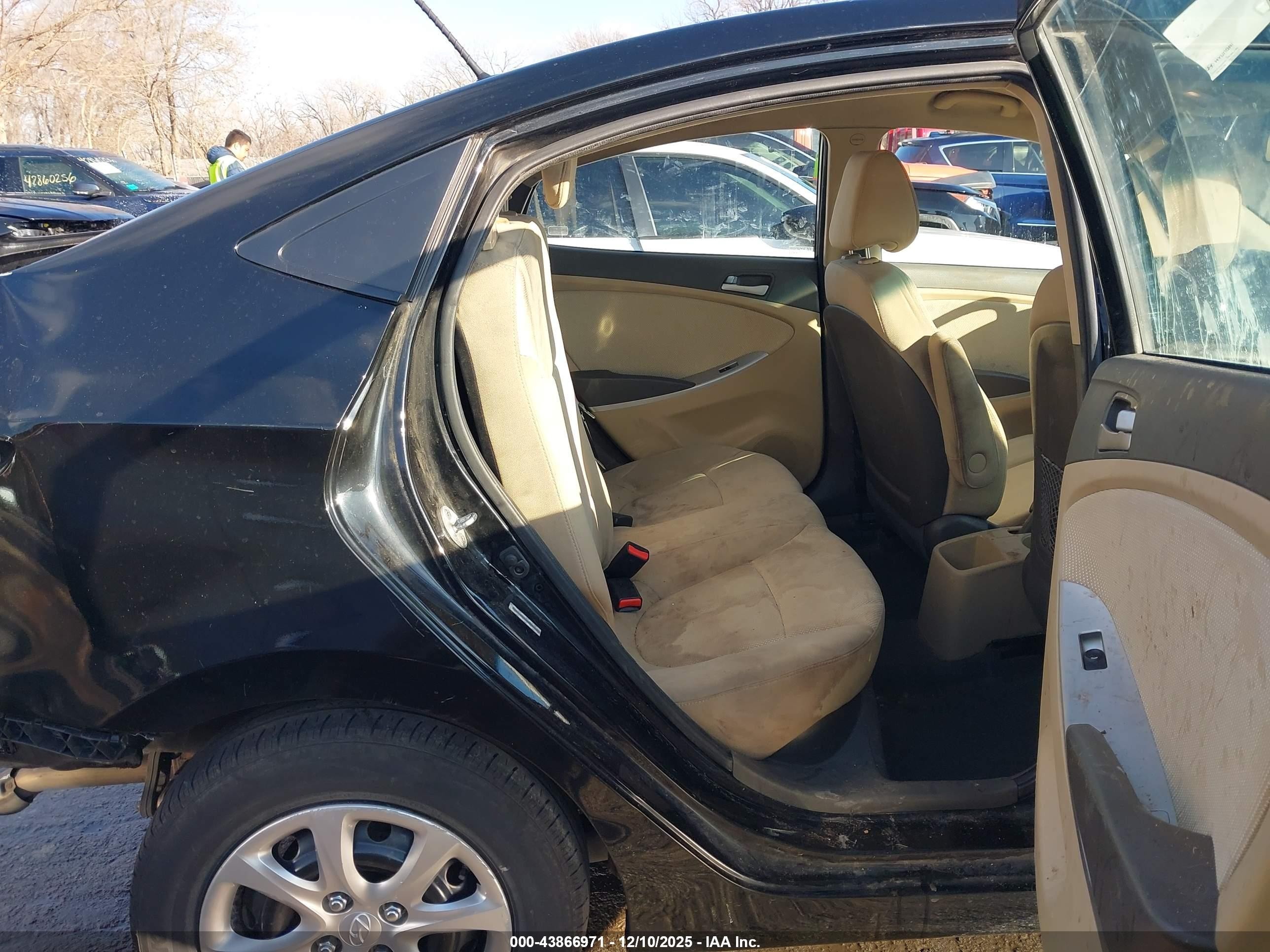 2014 Hyundai Accent Gls Black vin: KMHCT4AE9EU766682