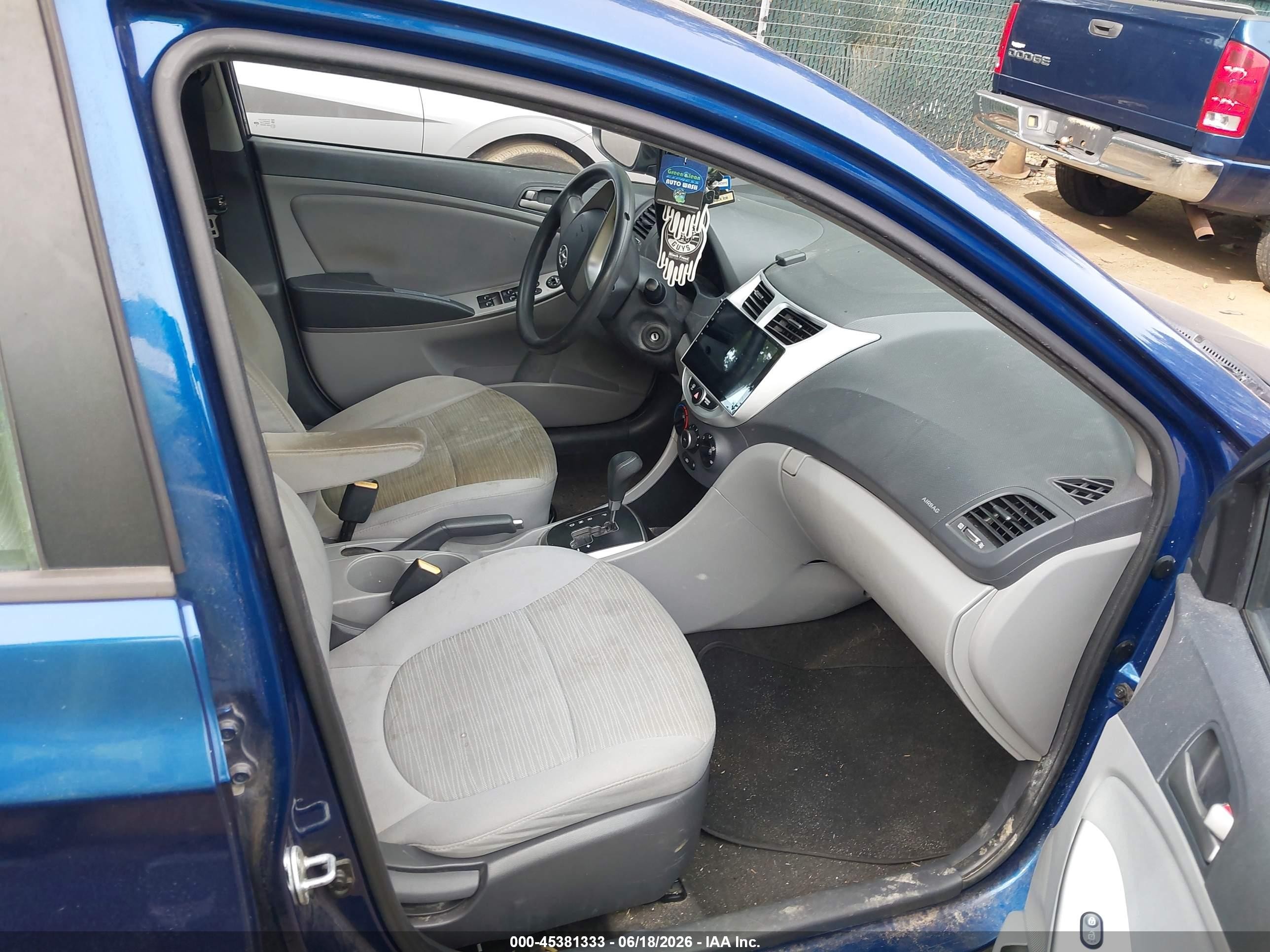 2015 Hyundai Accent Gls Blue vin: KMHCT4AE9FU796489