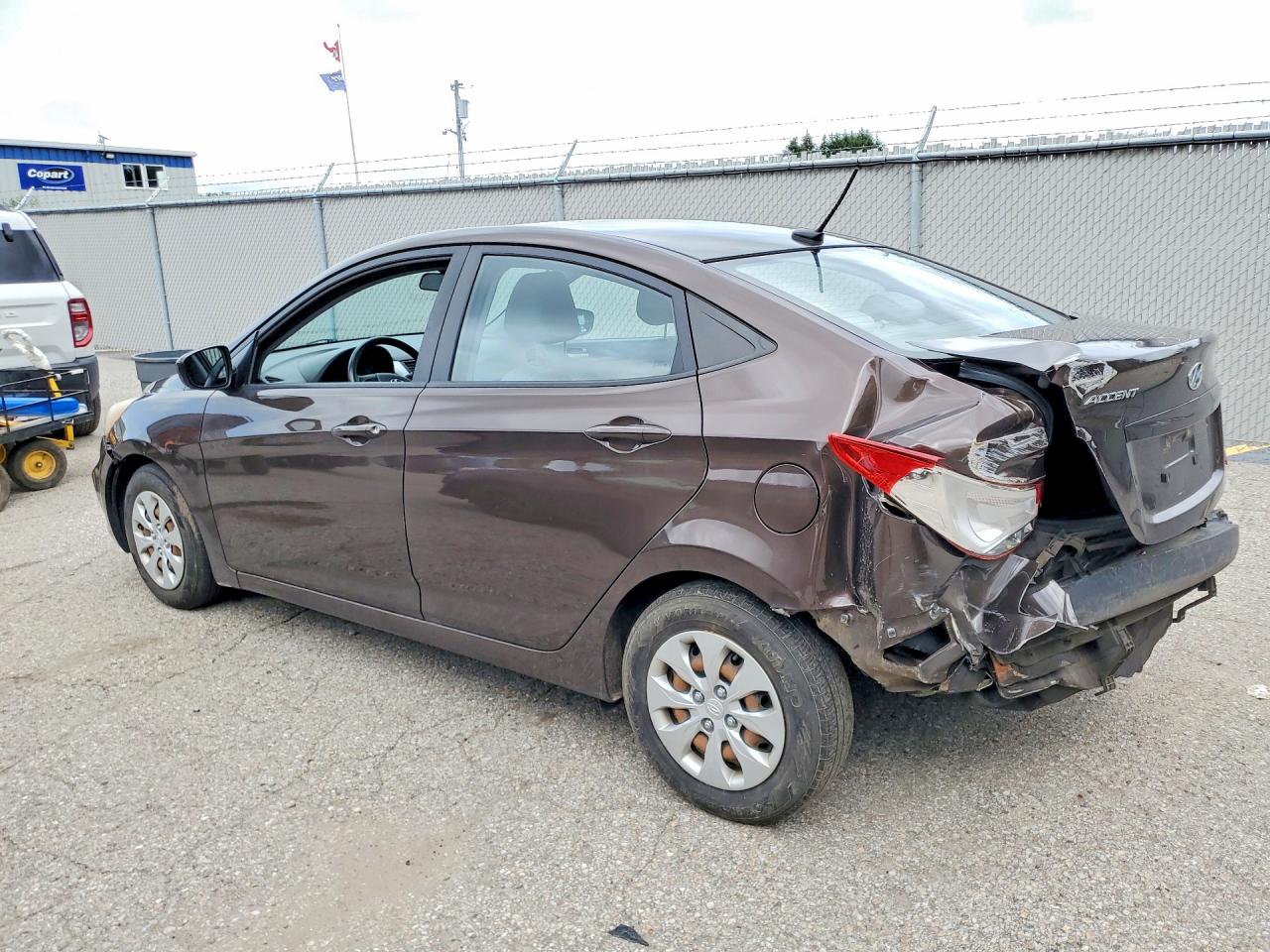 2015 Hyundai Accent Gls Brown vin: KMHCT4AE9FU810519