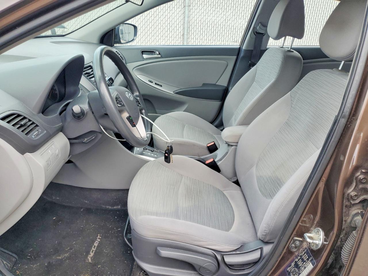 2015 Hyundai Accent Gls Brown vin: KMHCT4AE9FU810519