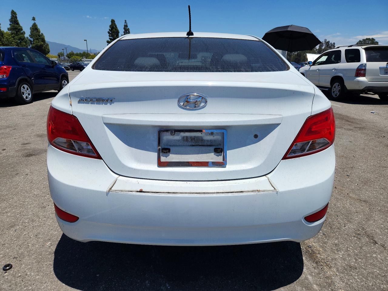 2015 Hyundai Accent Gls White vin: KMHCT4AE9FU870381