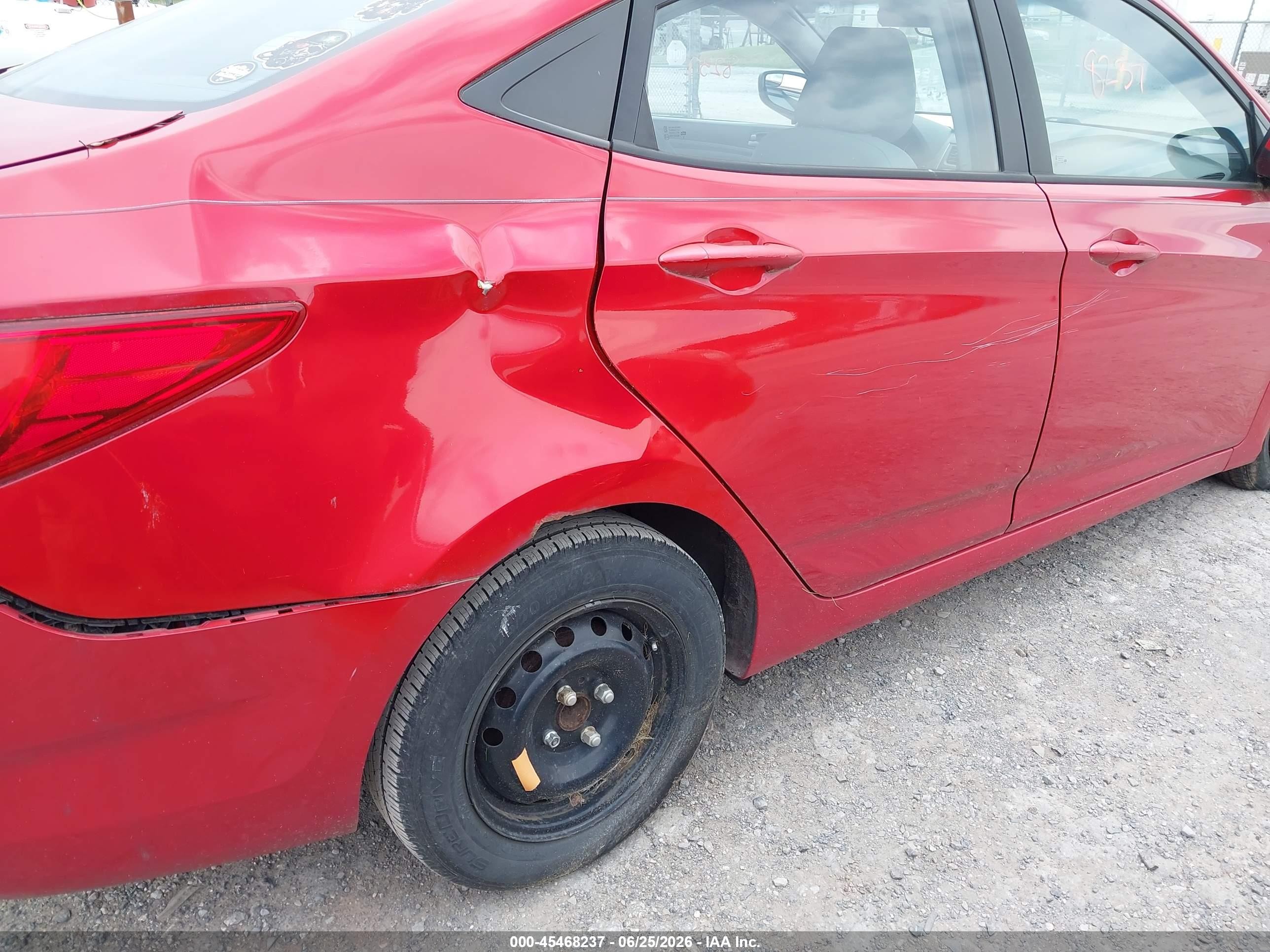 2015 Hyundai Accent Gls Red vin: KMHCT4AE9FU915934