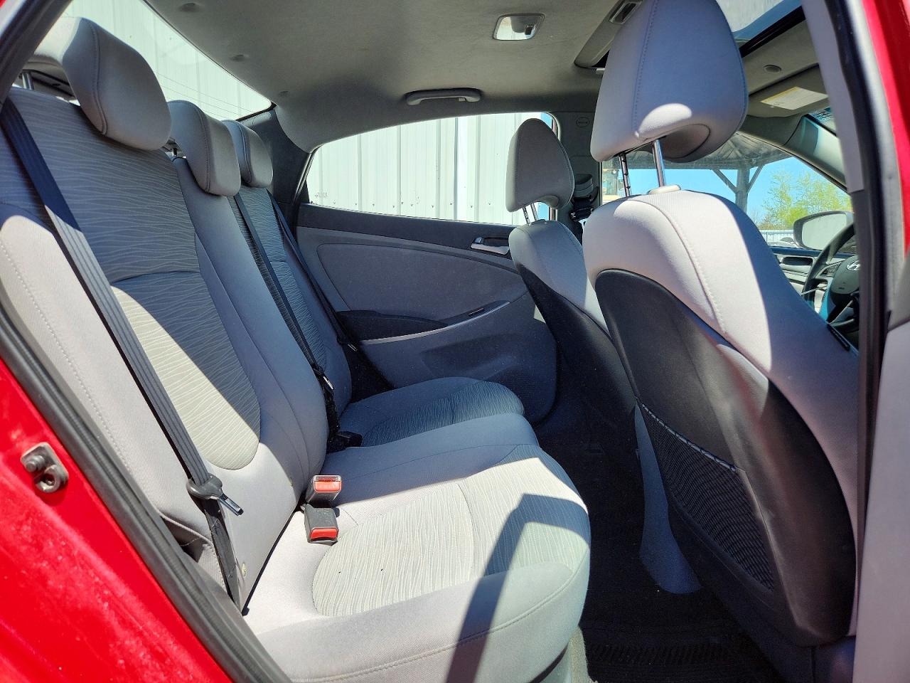 2017 Hyundai Accent Se Red vin: KMHCT4AE9HU242985