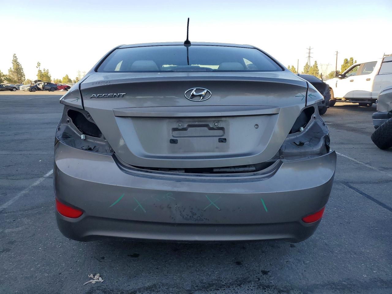 2012 Hyundai Accent Gls Brown vin: KMHCT4AEXCU057420