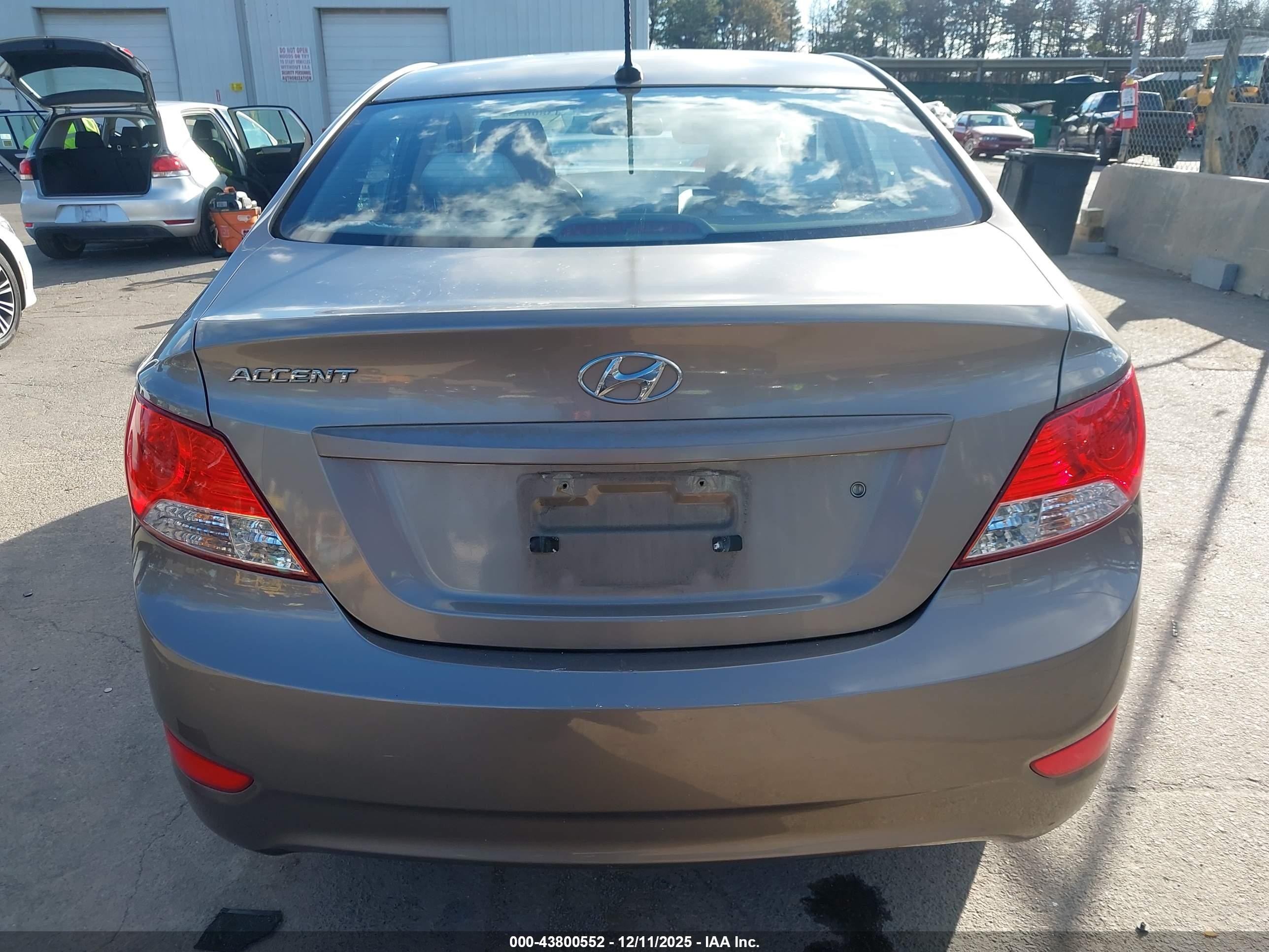 2012 Hyundai Accent Gls Gray vin: KMHCT4AEXCU114957