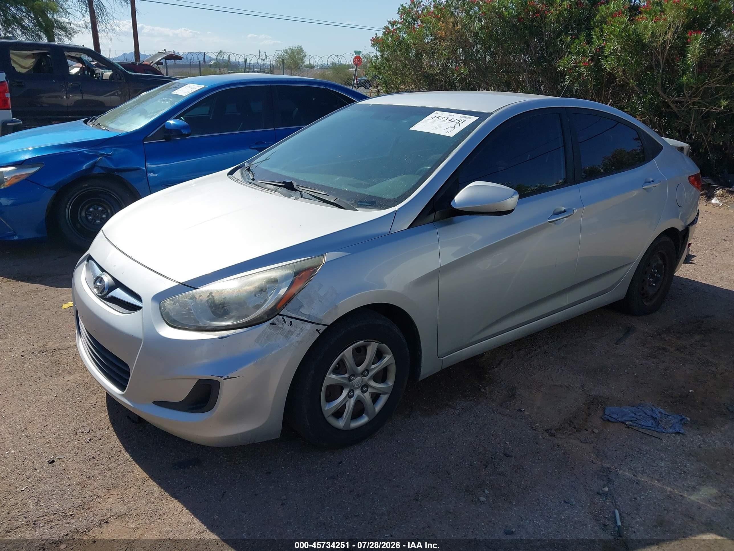 2012 Hyundai Accent Gls Silver vin: KMHCT4AEXCU157551