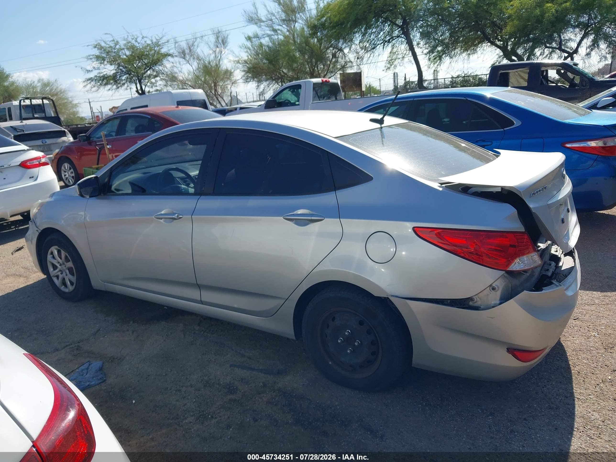 2012 Hyundai Accent Gls Silver vin: KMHCT4AEXCU157551