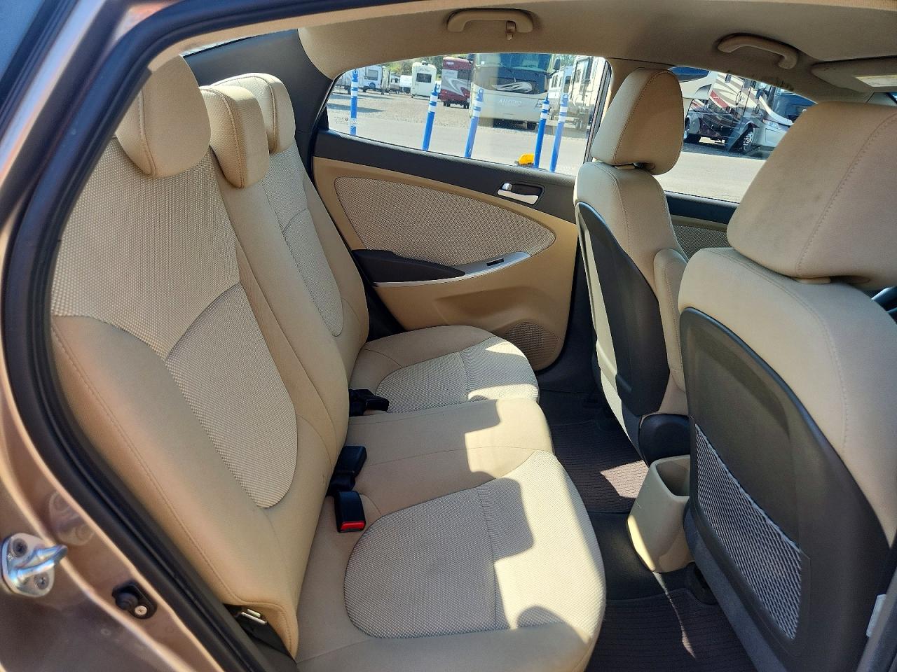 2012 Hyundai Accent Желто-коричневый vin: KMHCT4AEXCU209146