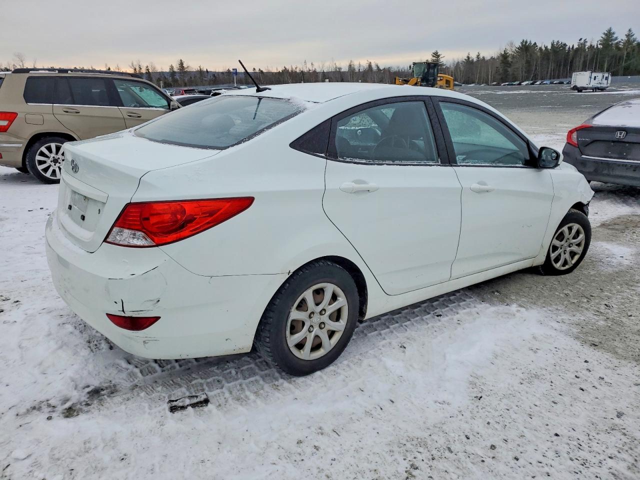 2012 Hyundai Accent Gls White vin: KMHCT4AEXCU220177