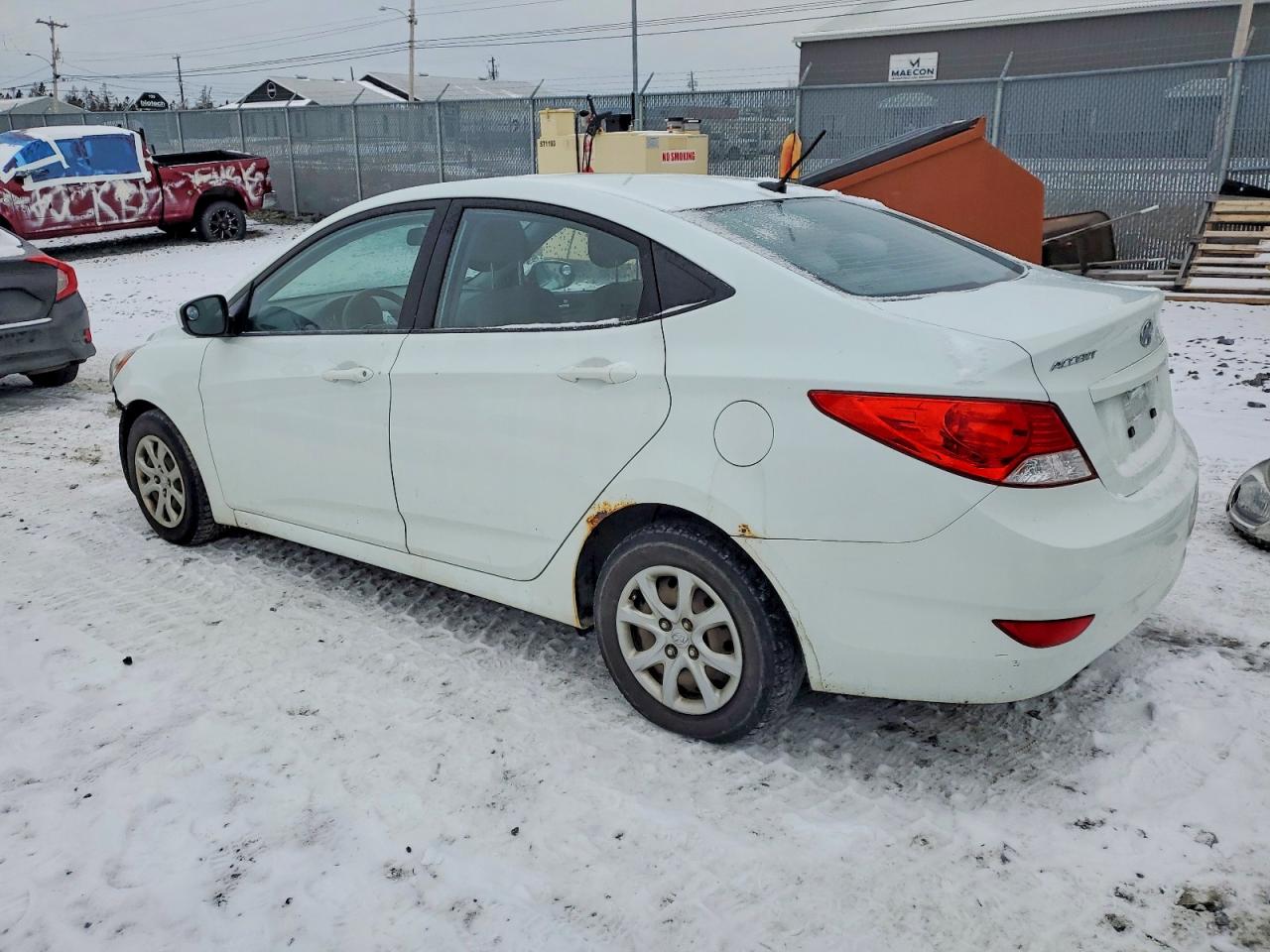 2012 Hyundai Accent Gls White vin: KMHCT4AEXCU220177