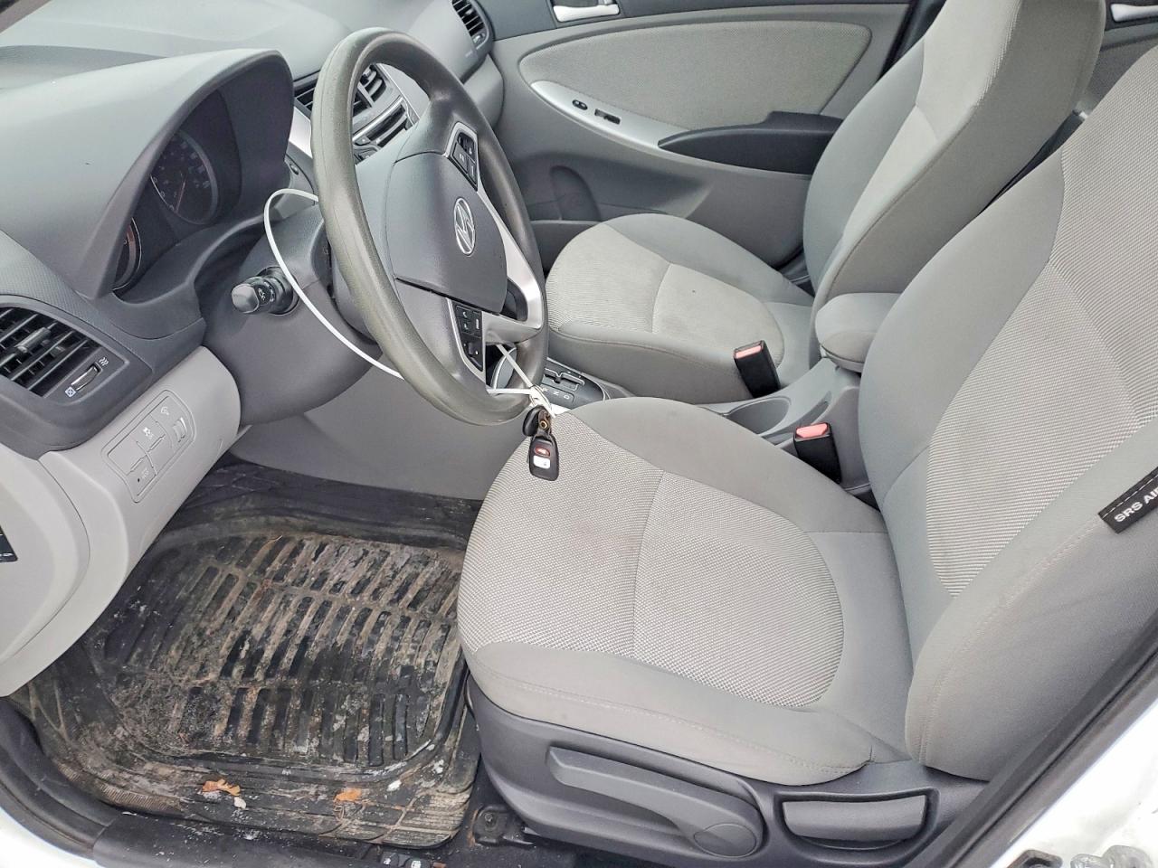 2012 Hyundai Accent Gls White vin: KMHCT4AEXCU220177